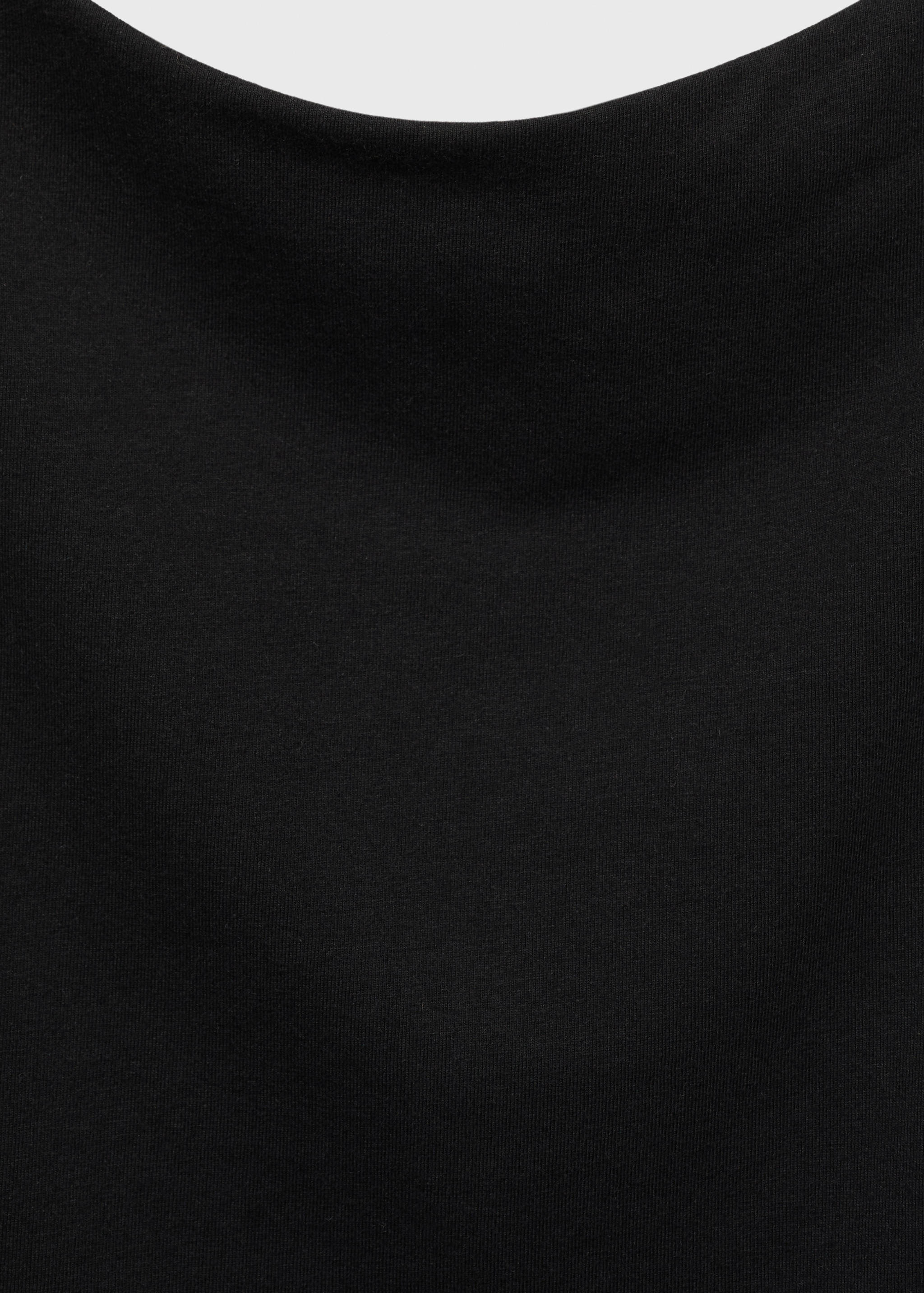 T-shirt with open back - Details of the article 8