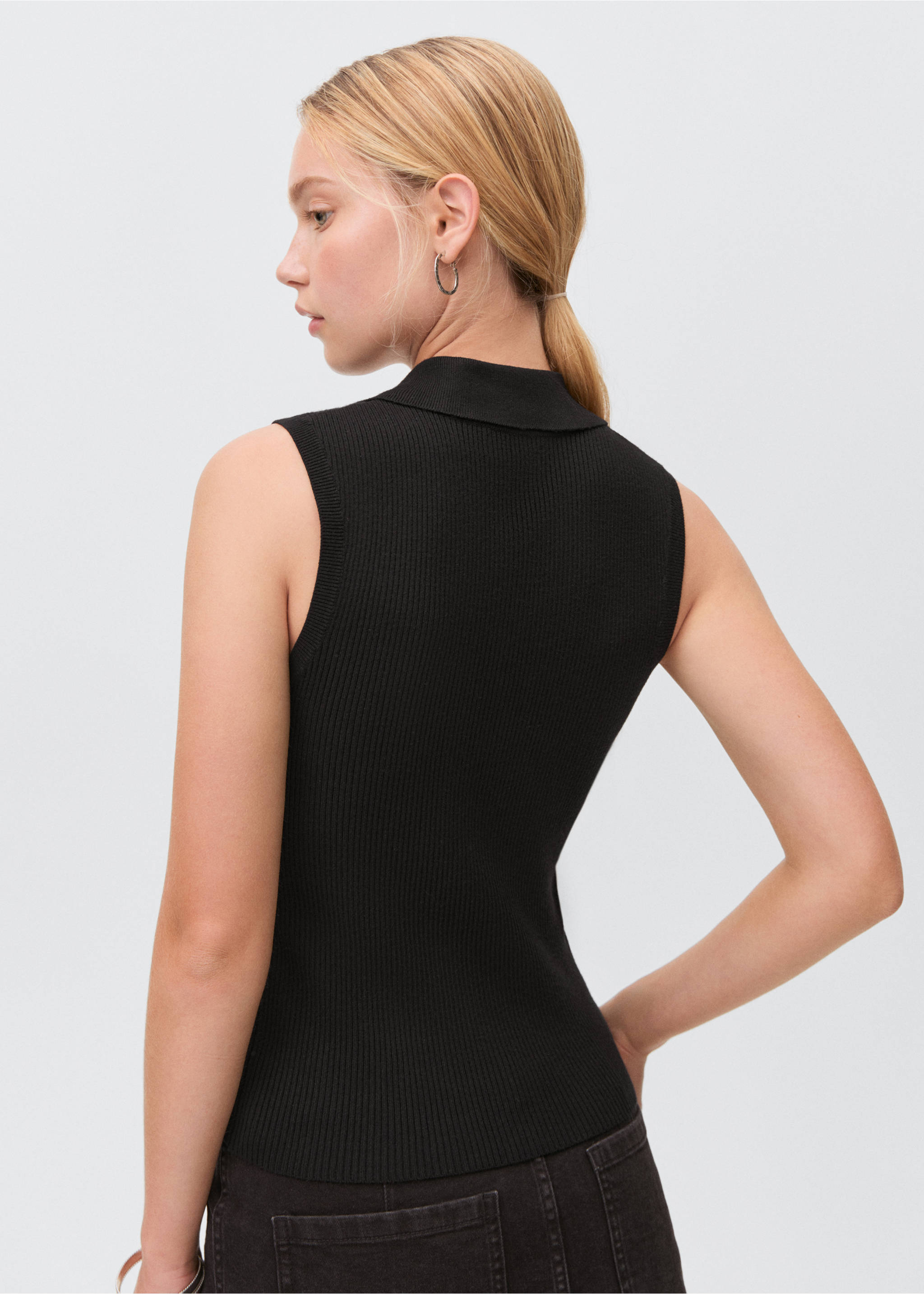 Polo-neck knitted top - Reverse of the article, Black. Ref: 87025735-00.