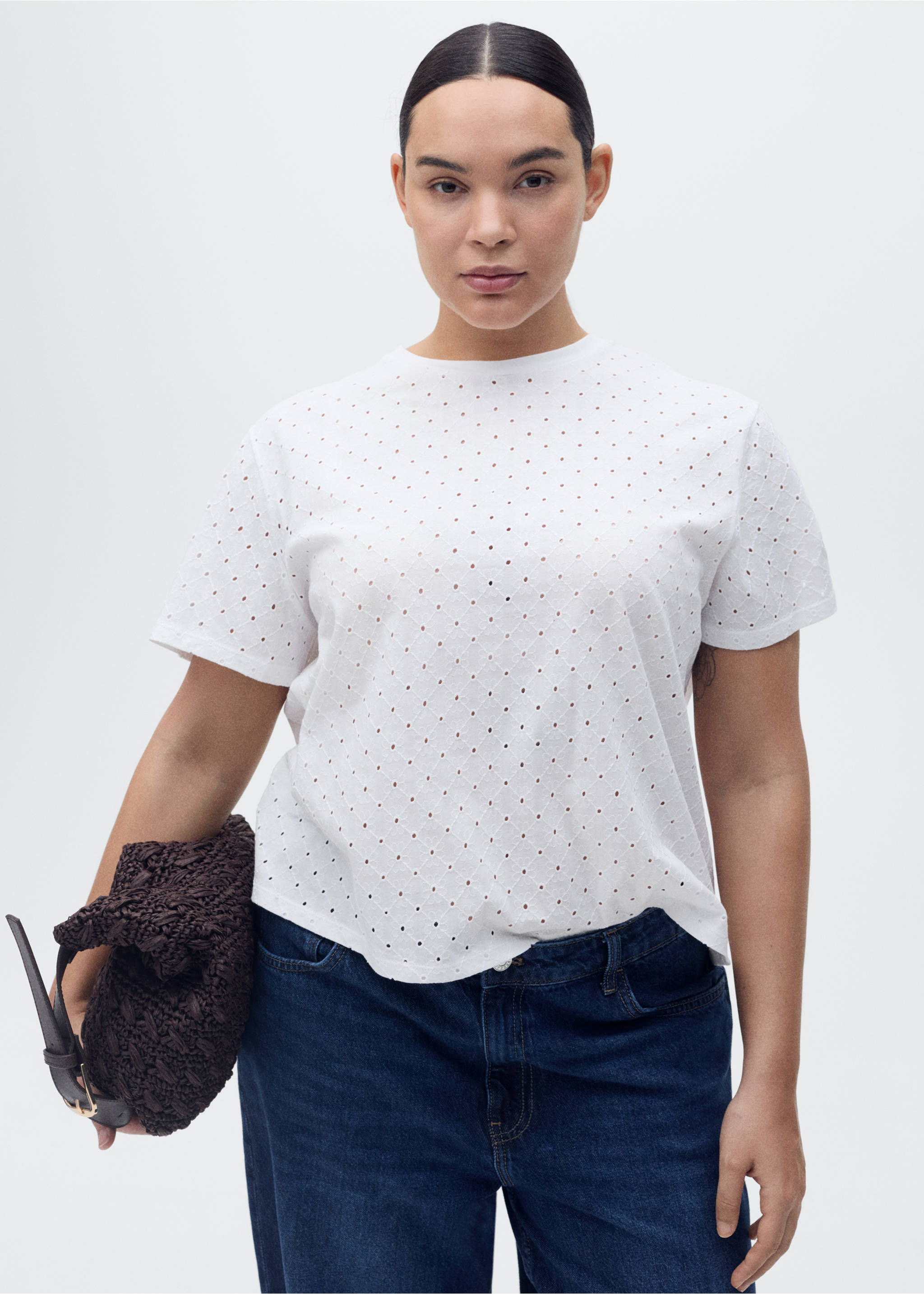 Embroidered openwork t-shirt - Details of the article 5, White. Ref: 87025747-00.