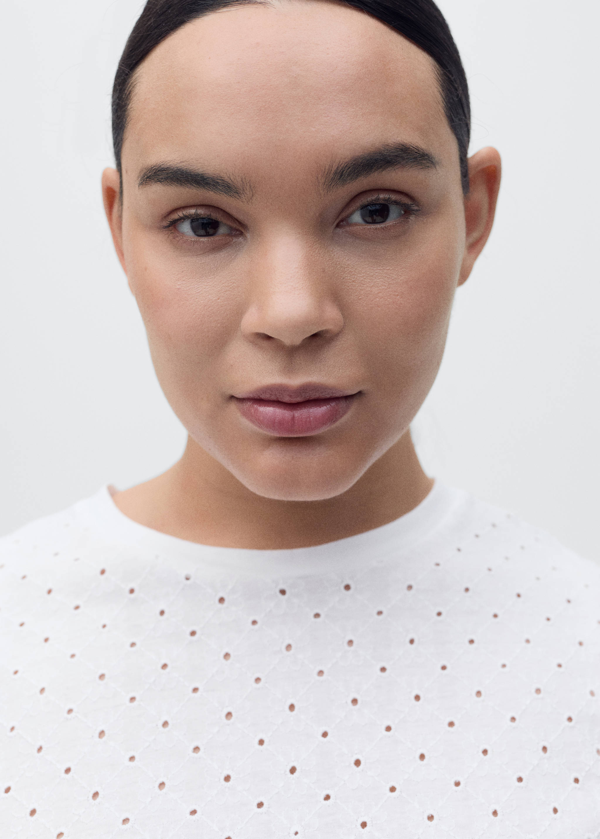 Embroidered openwork t-shirt - Details of the article 4