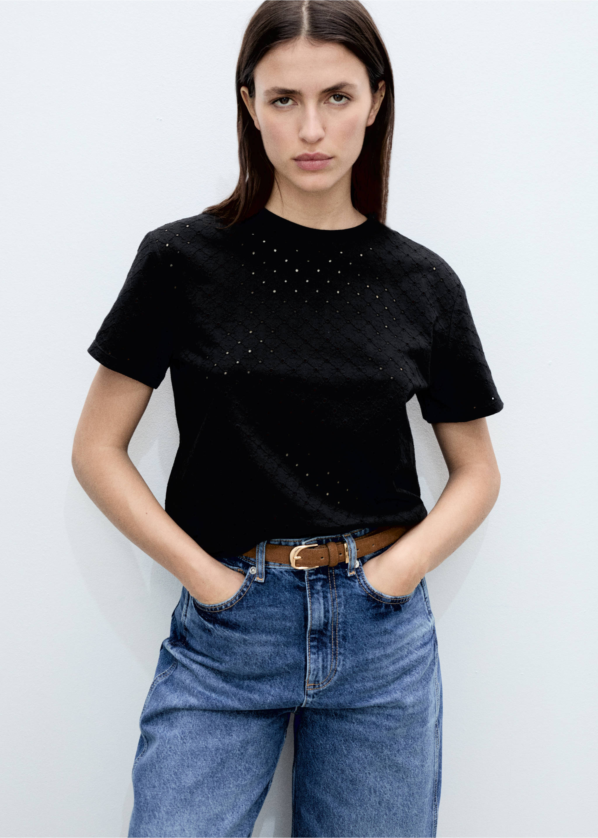 Embroidered openwork t-shirt - Medium plane, Black. Ref: 87025747-00.