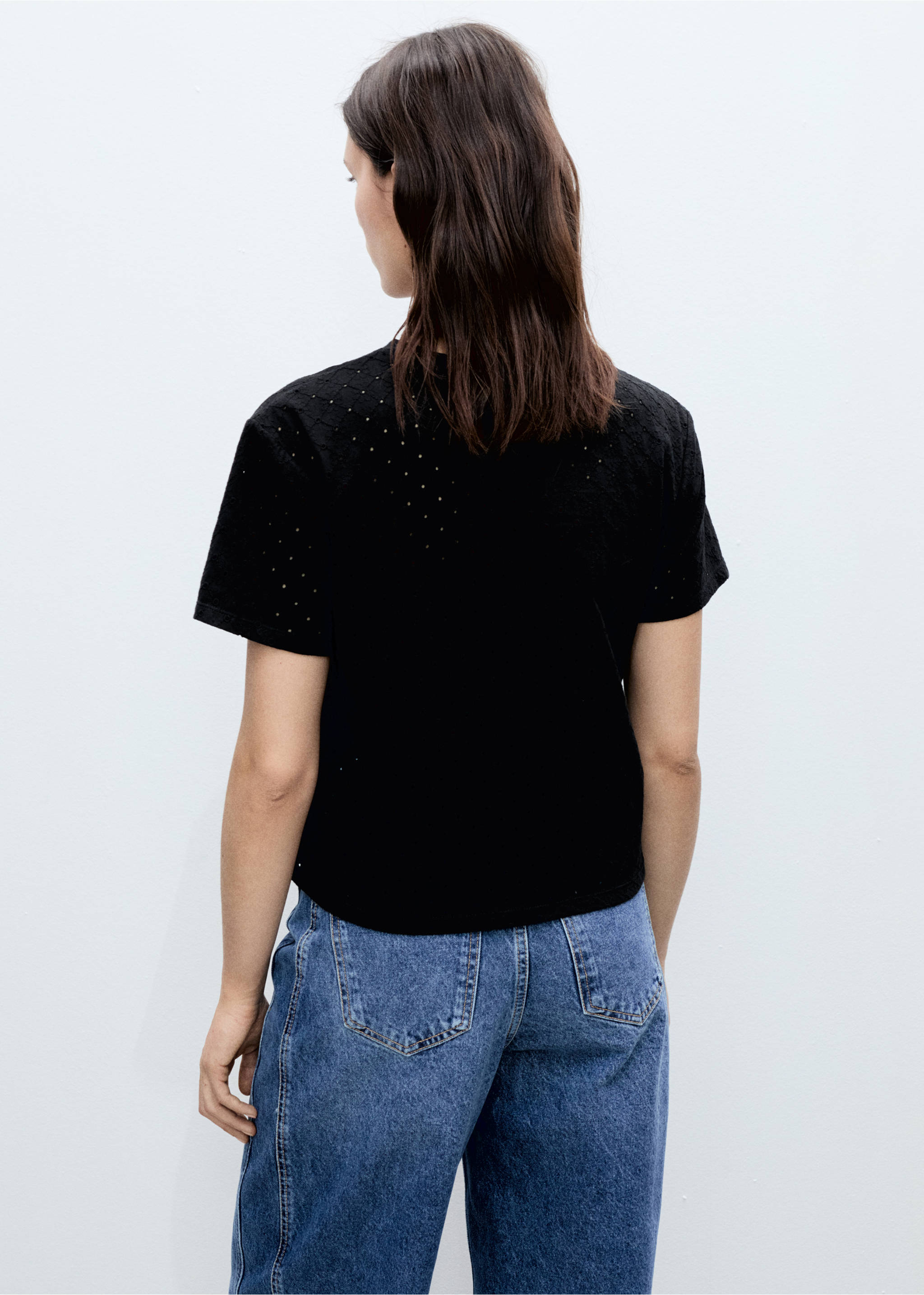 Embroidered openwork t-shirt - Reverse of the article, Black. Ref: 87025747-00.