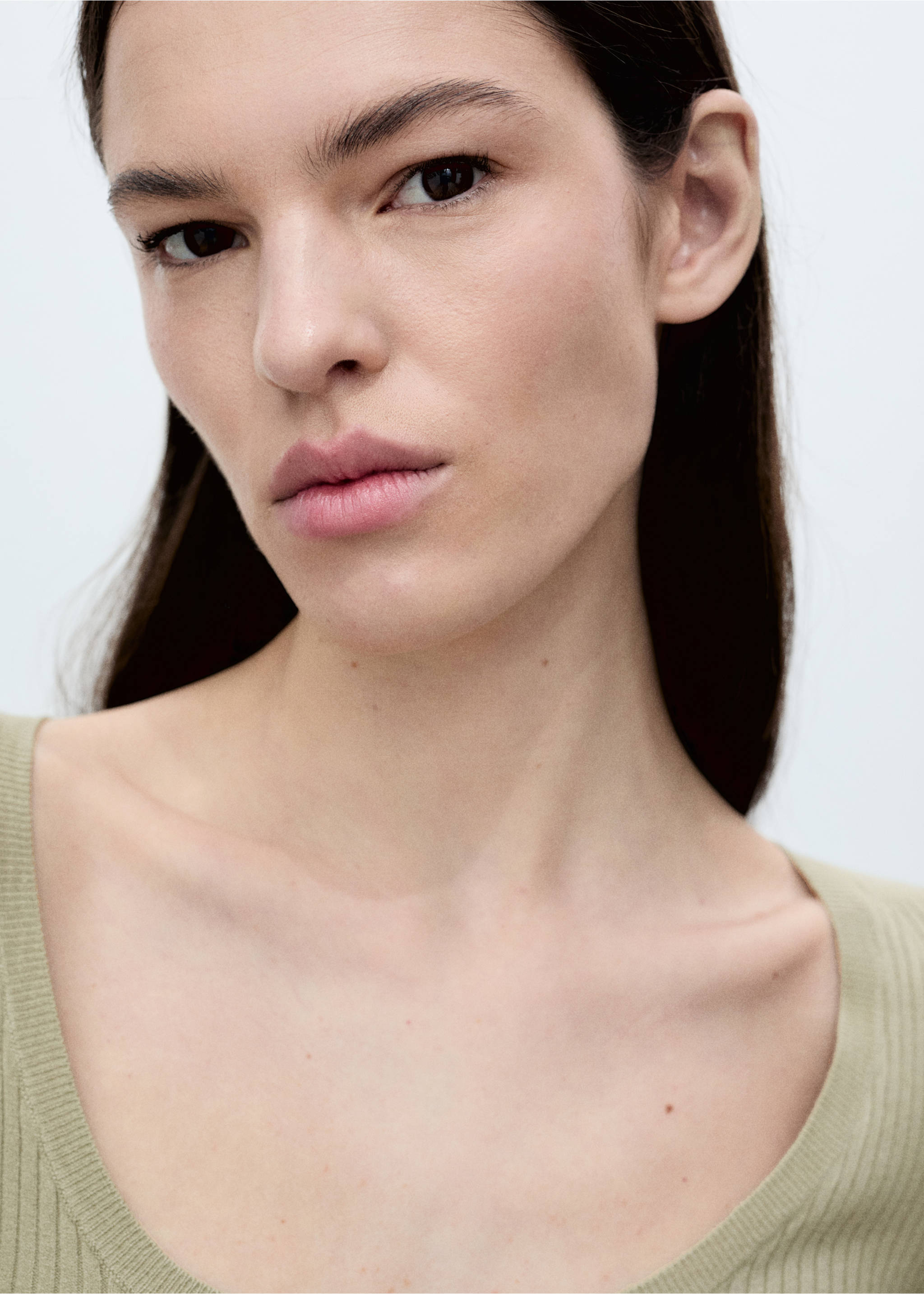 Ribbstickad tröja - Detaljer om artikeln 1, Khaki. Ref: 87025753-00.