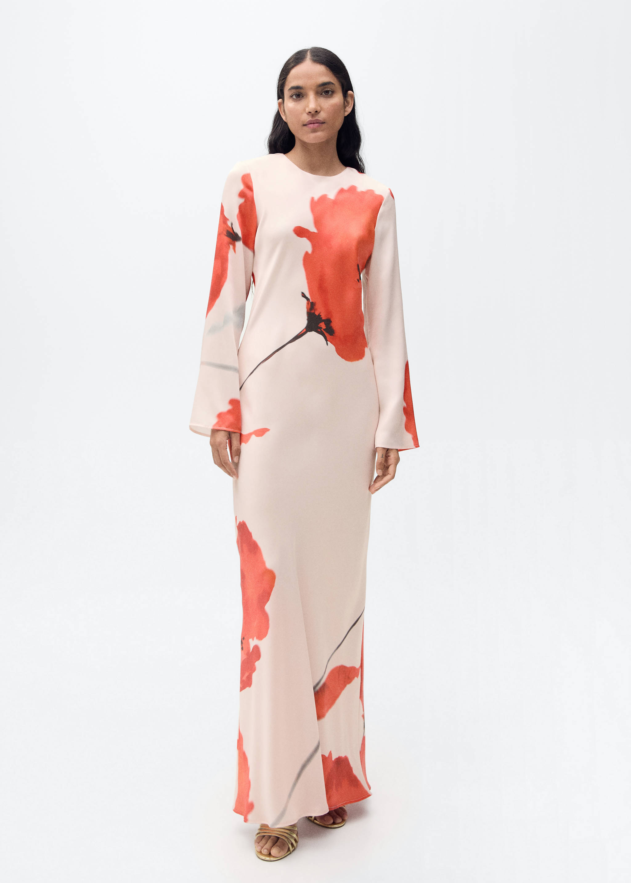 Satin dress with floral print - General plane