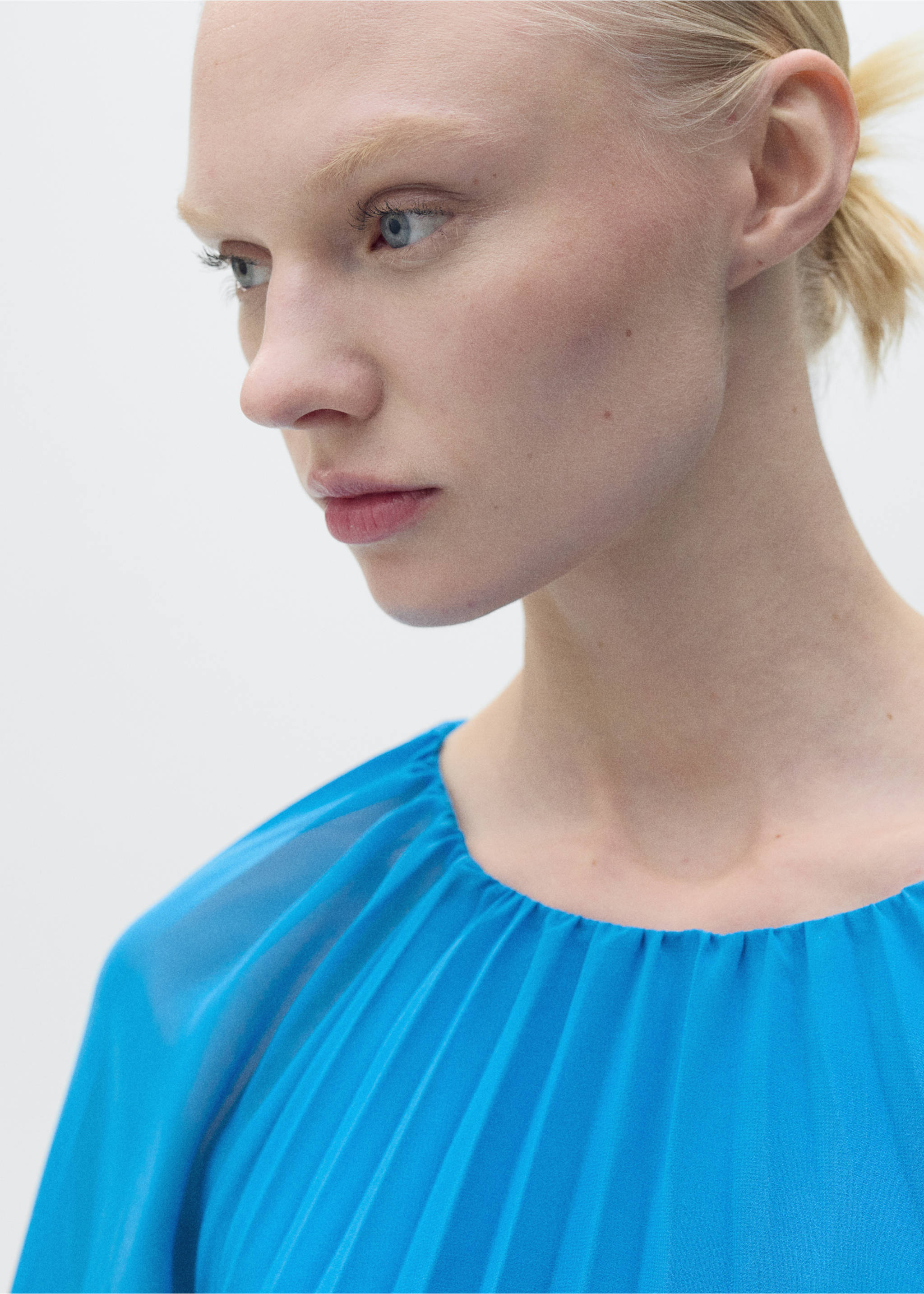 Rochie plisată cu mânecă bufantă - Detaliu al articolului 1, Albastru. Ref: 87025757-00.