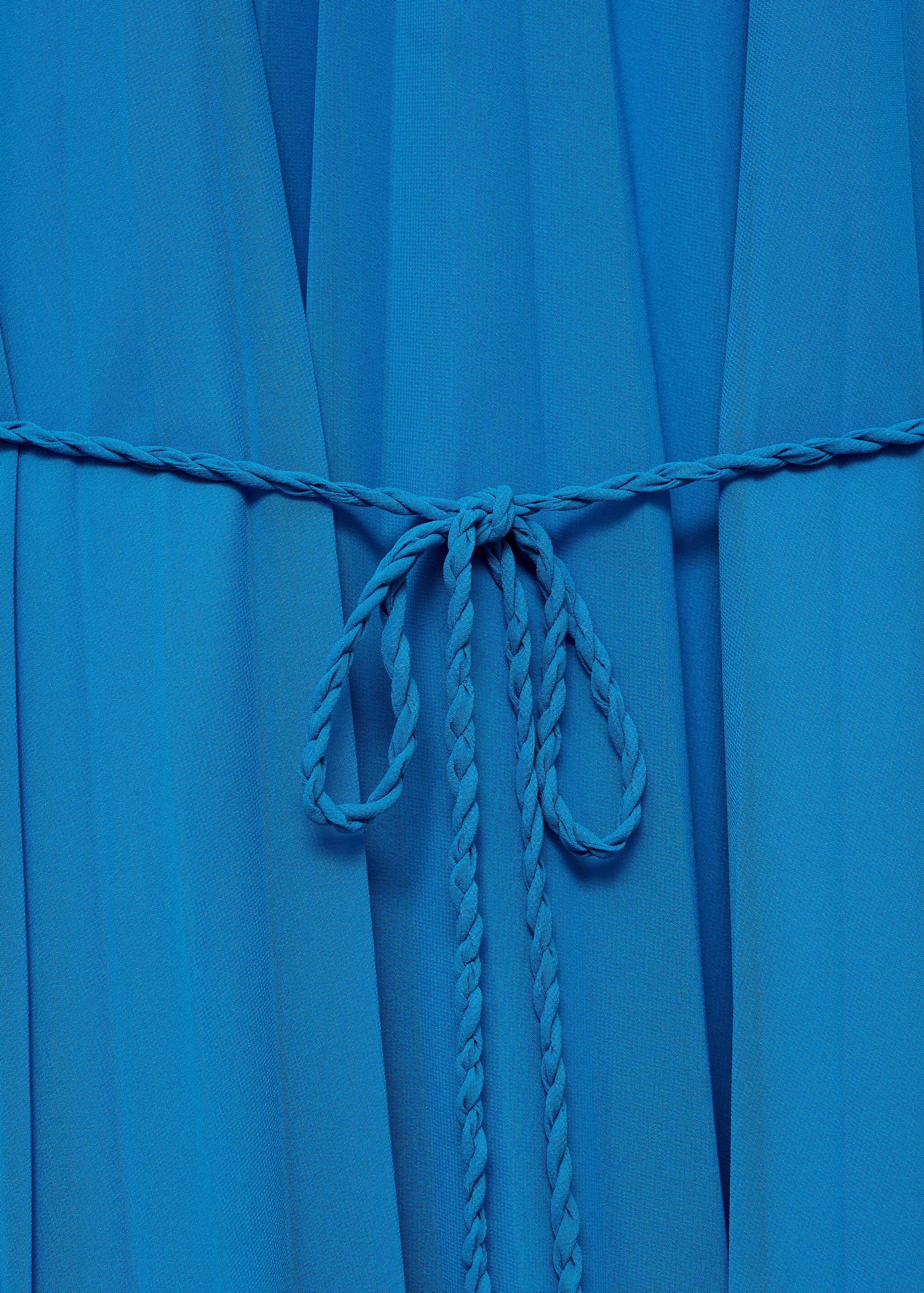 Geplooide jurk met wijd uitlopende mouwen - Detail van het artikel 8