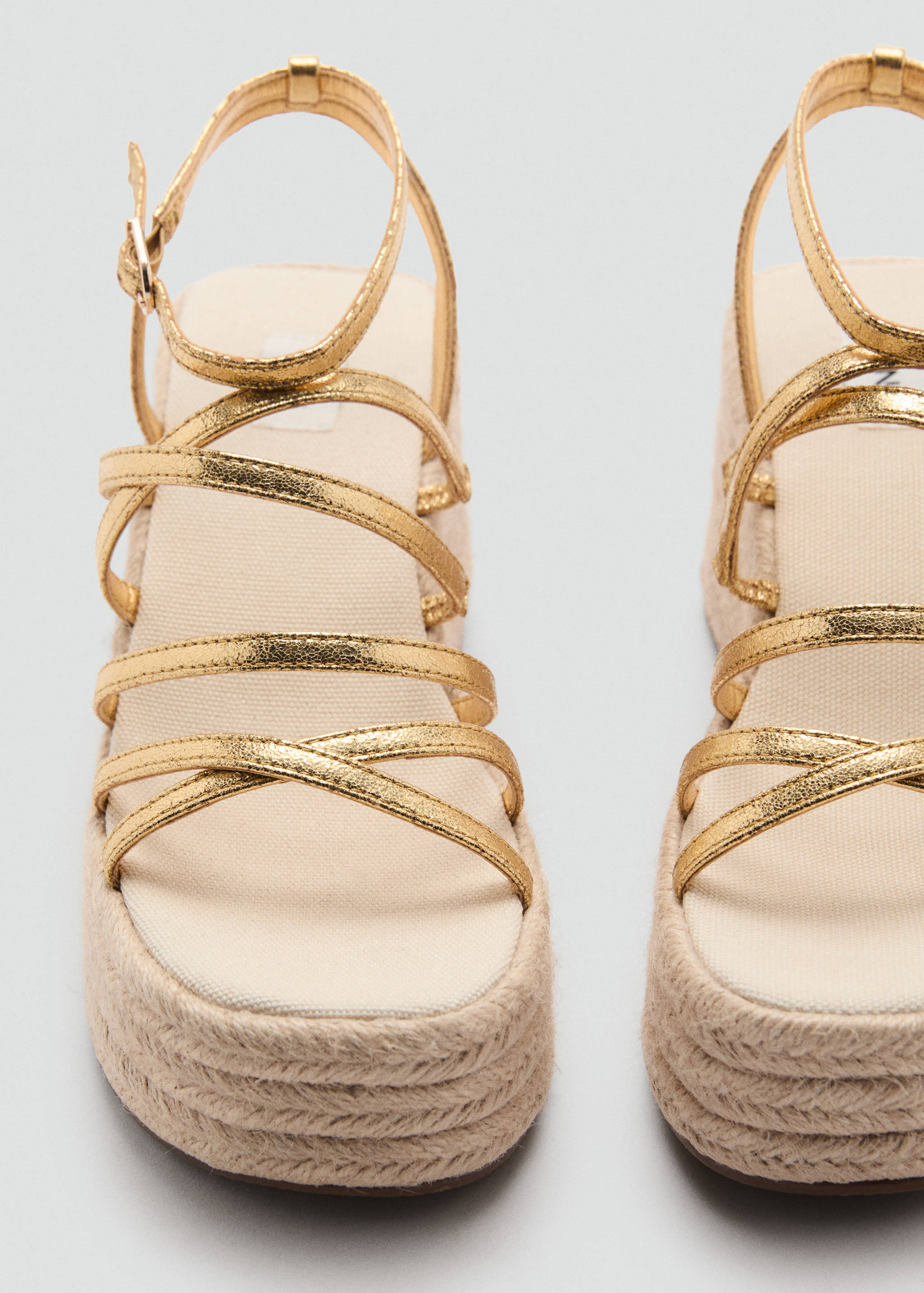 Platform sandals with metallic straps - Details of the article 1