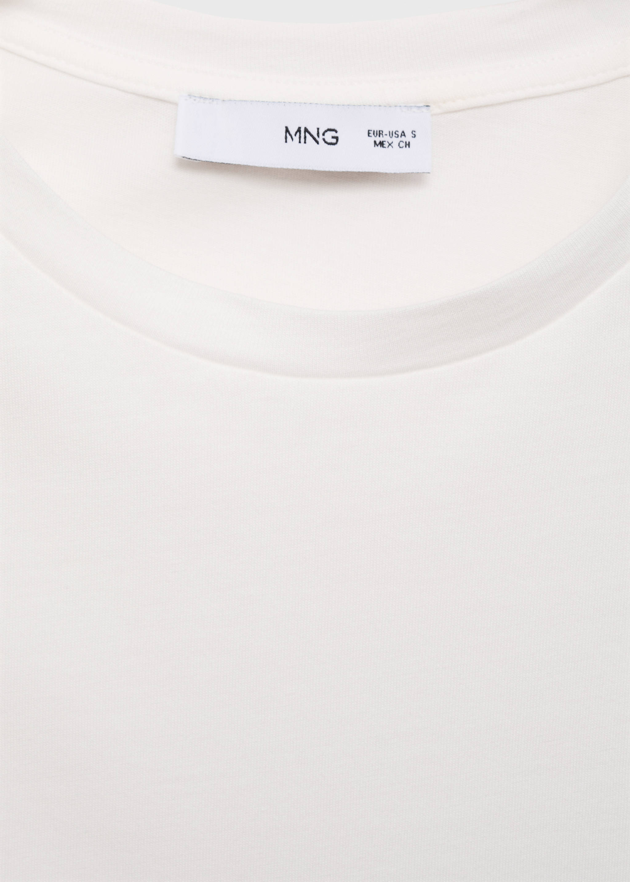 Short-sleeved t-shirt with crochet pocket - Details of the article 0