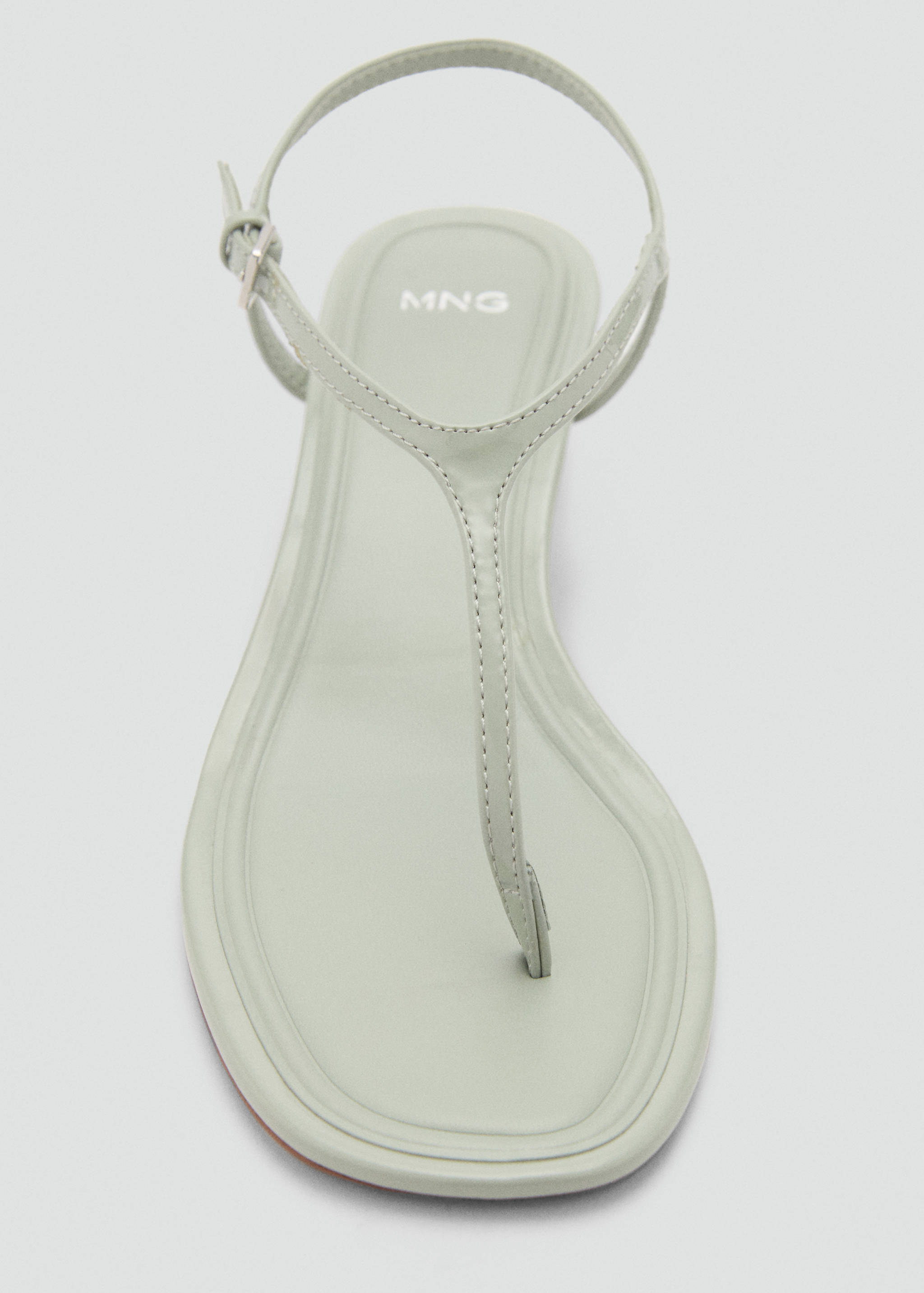 Kitten-heel sandals with strap - Details of the article 2