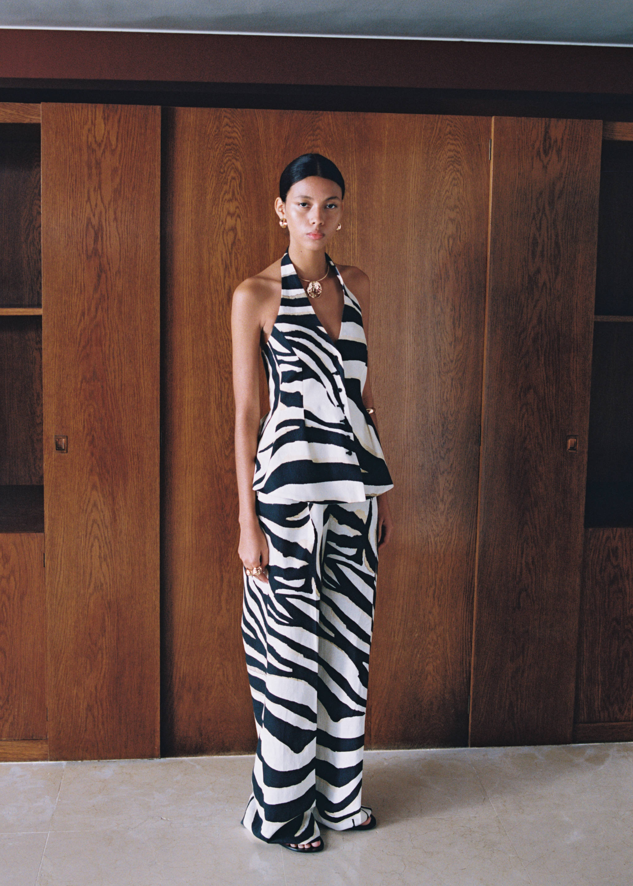 Linen wide leg zebra-print trousers - Details of the article 7