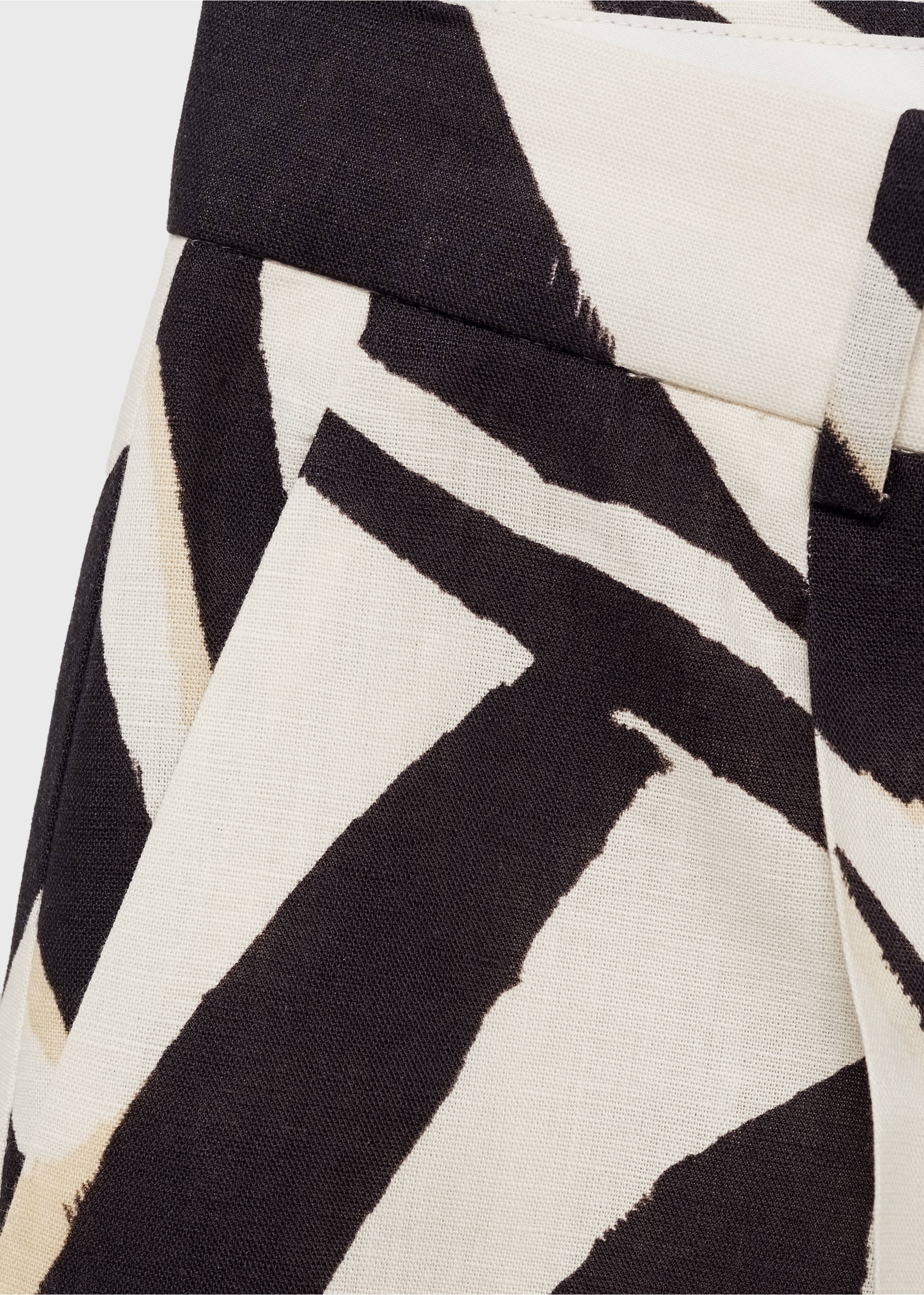 Linen wide leg zebra-print trousers - Details of the article 0, Beige. Ref: 87025769-00.