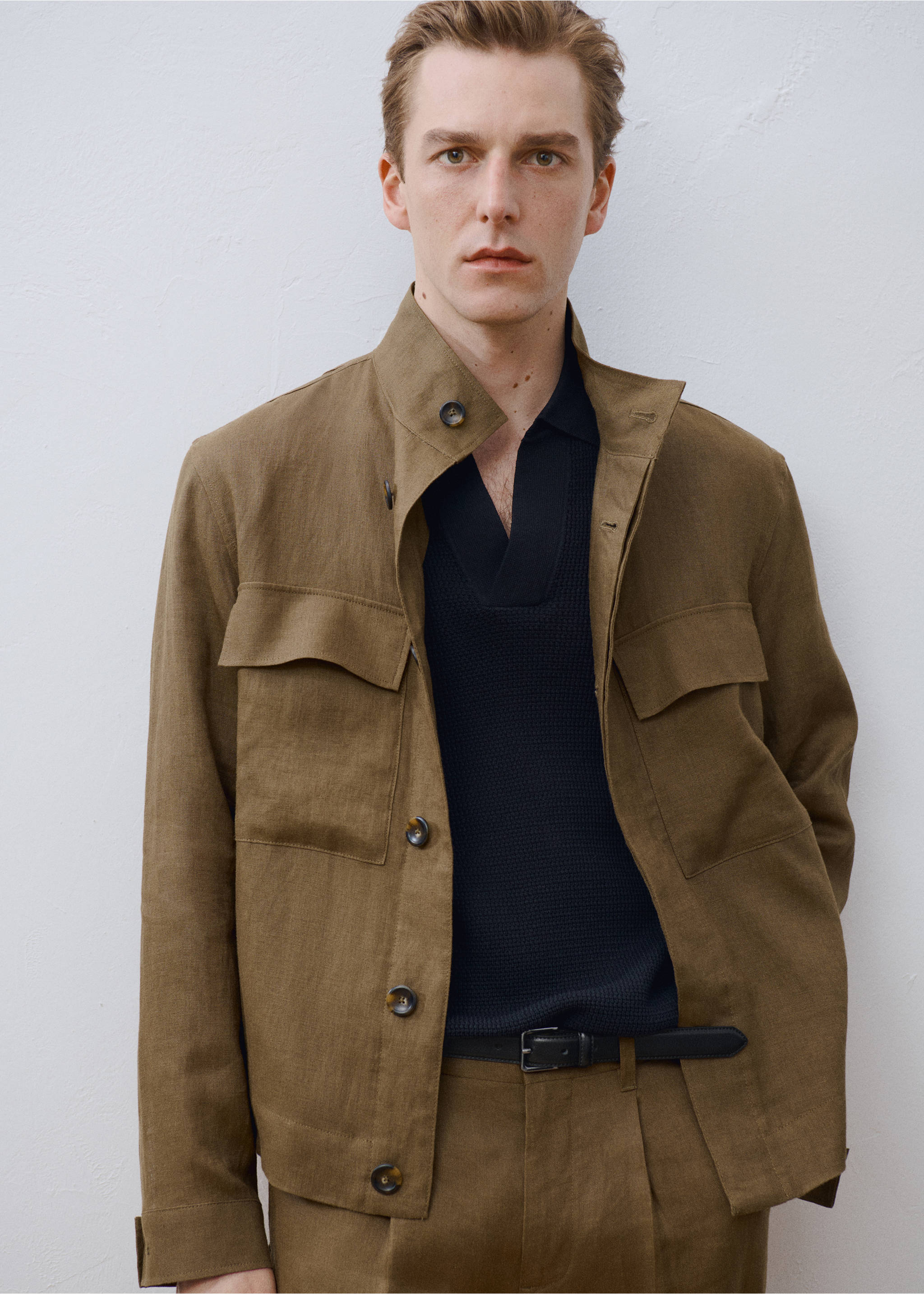 100% linen turtleneck jacket - Details of the article 3, Khaki. Ref: 87025920-00.