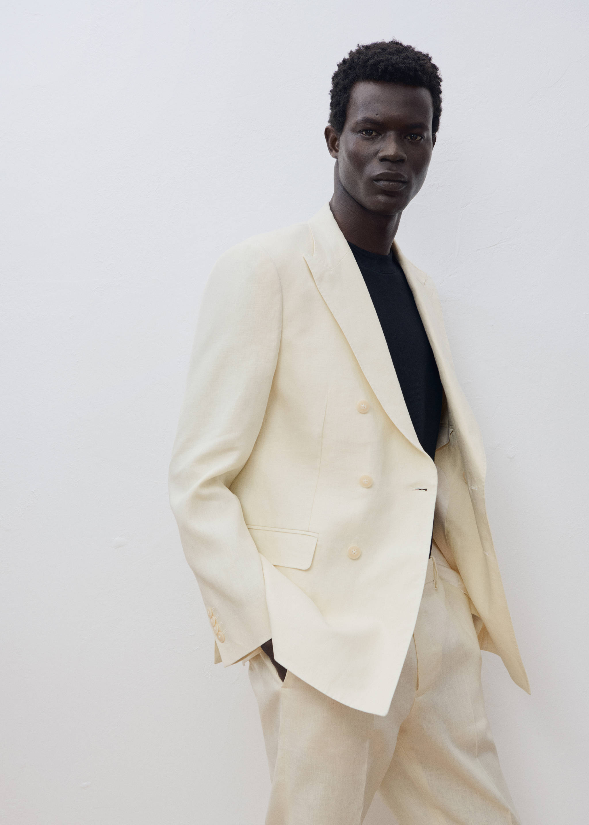 Amalfi 100% linen slim-fit double-breasted suit jacket - Details of the article 5