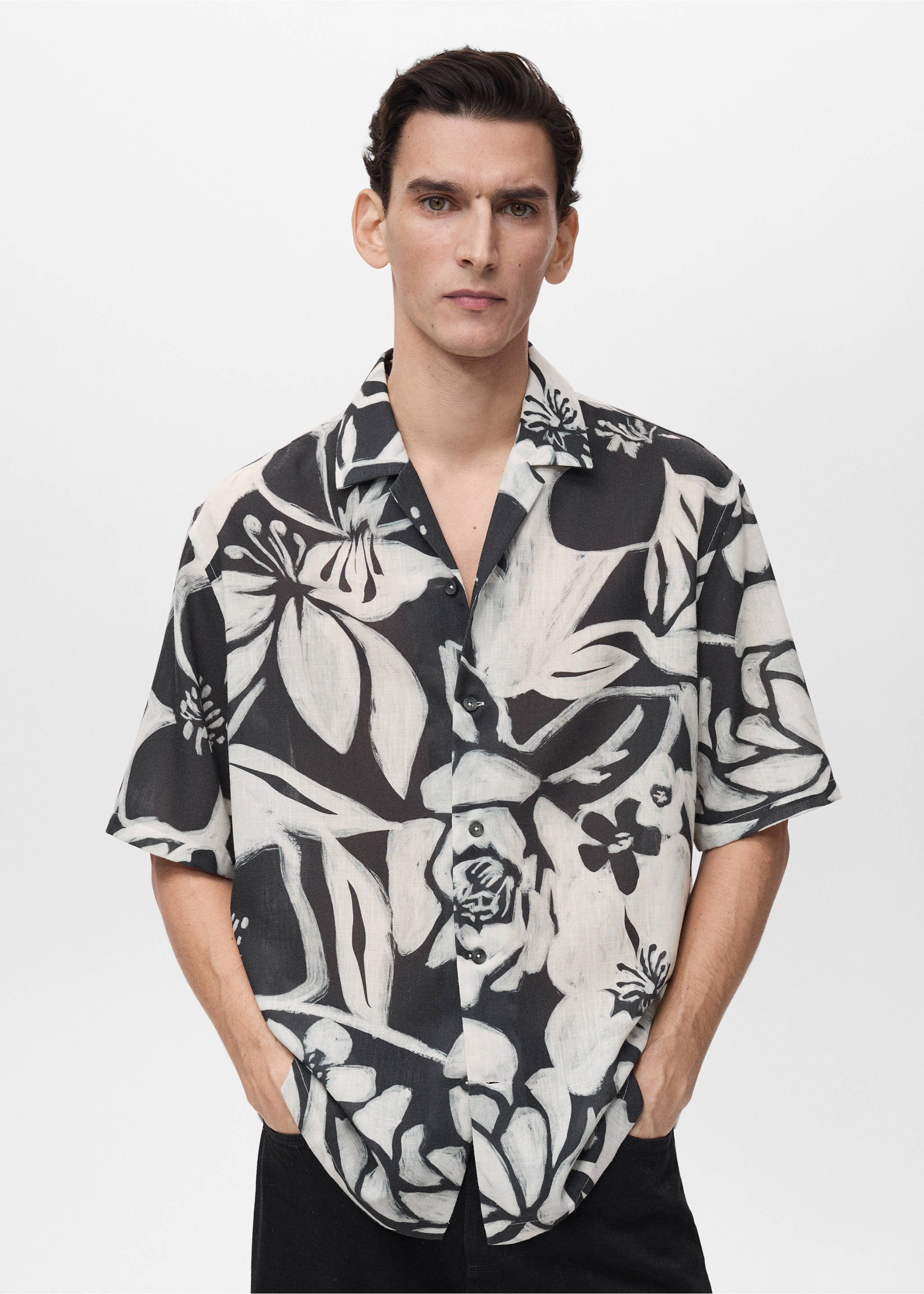 Camisa estampat floral - Pla mig, Negre. Ref: 87025940-00.