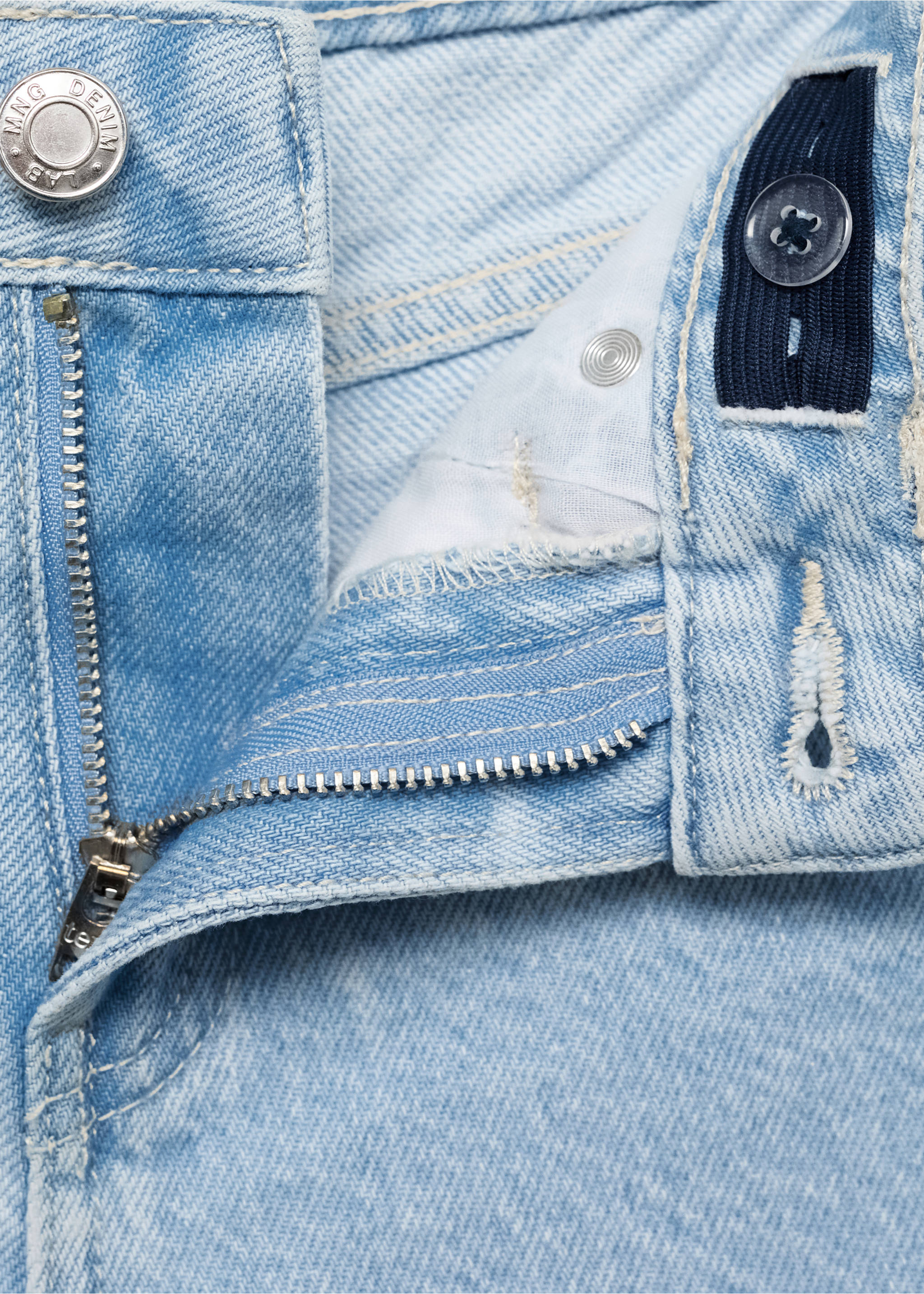 Shorts texans tatxons - Detall de l'article 8, Blau clar. Ref: 87025945-00.