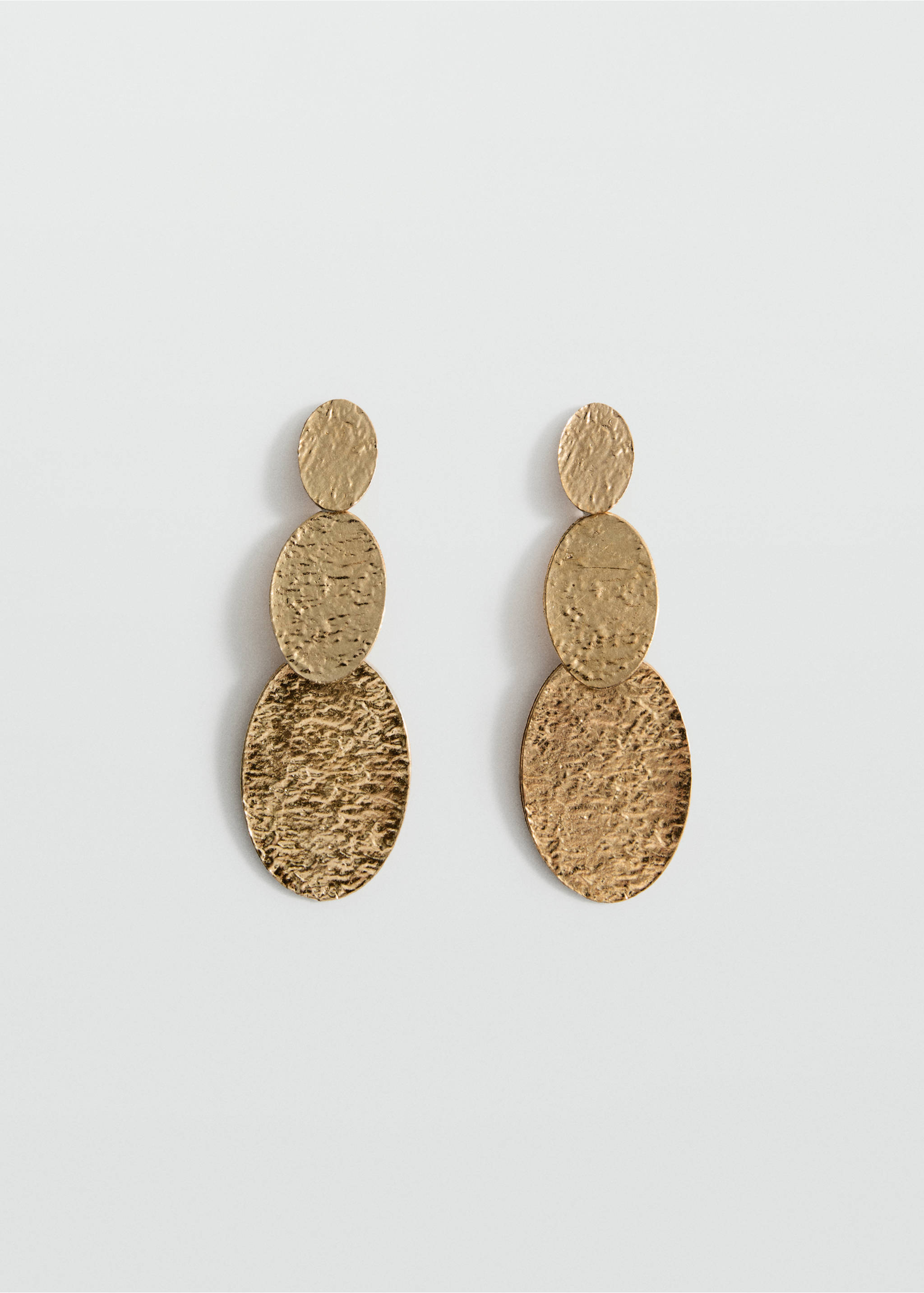 Long textured earrings - Article without model, Gold. Ref: 87025957-00.