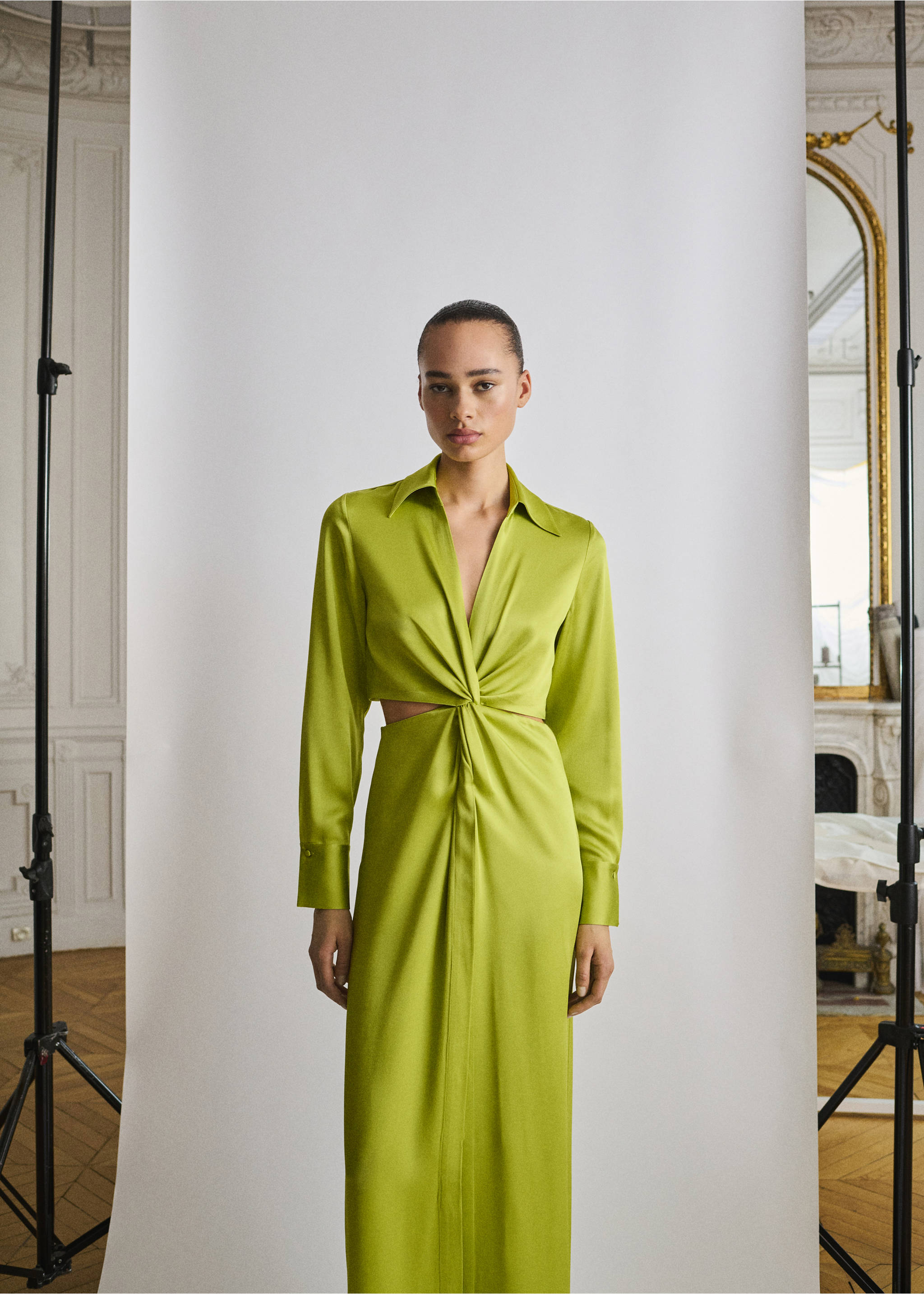 Draped shirt dress with side openings - Medium plane, Lime. Ref: 87025989-00.