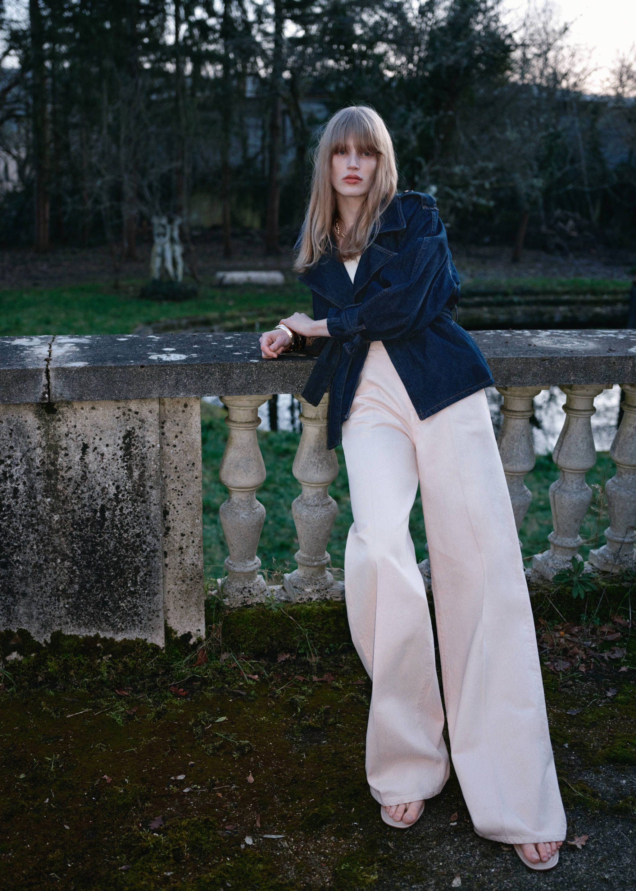 Weit geschnittene High-Waist-Jeans - Detail des Artikels 7, Pastellrosa. Ref: 87025994-00.