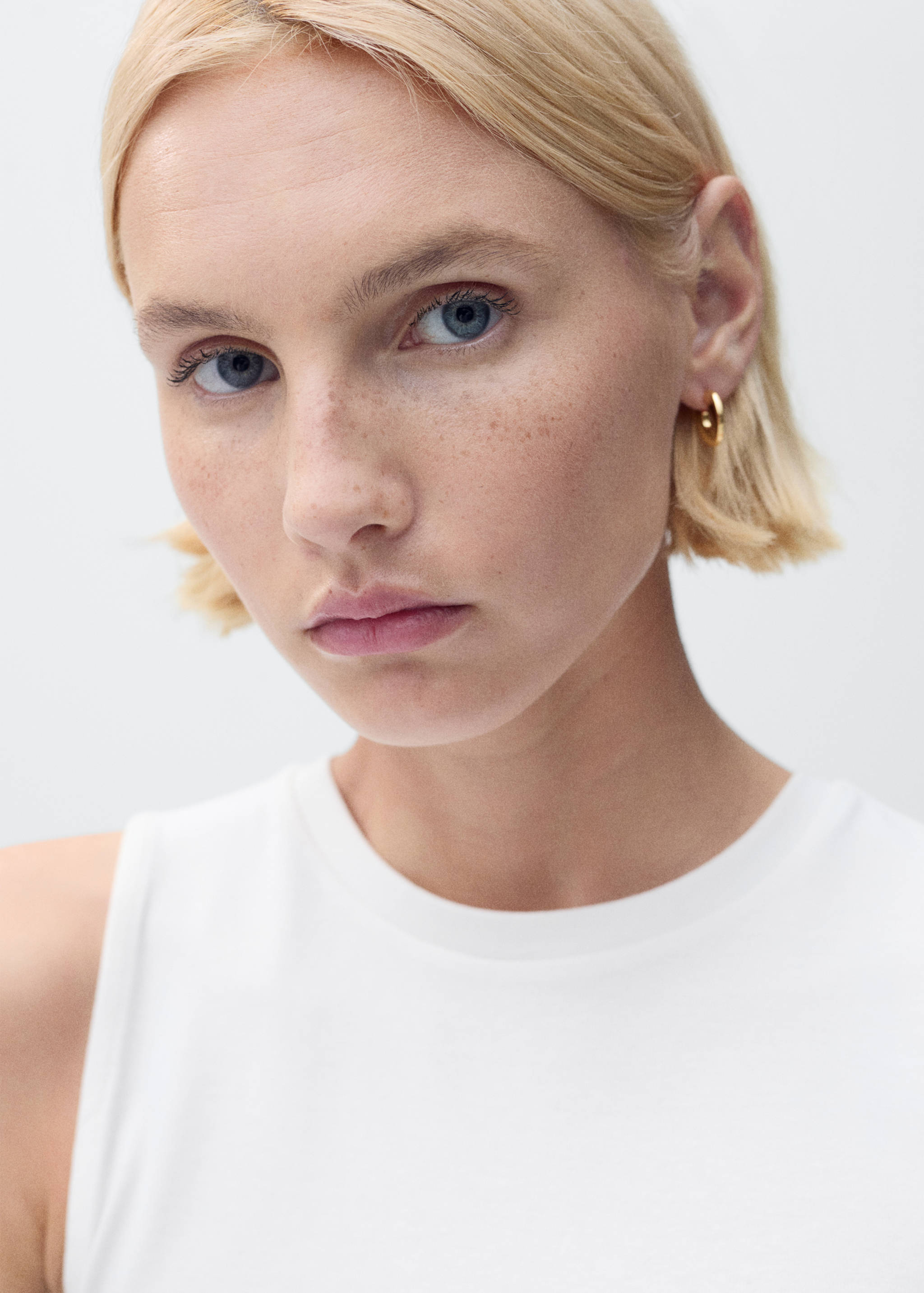 Cotton sleeveless cropped top - Details of the article 6