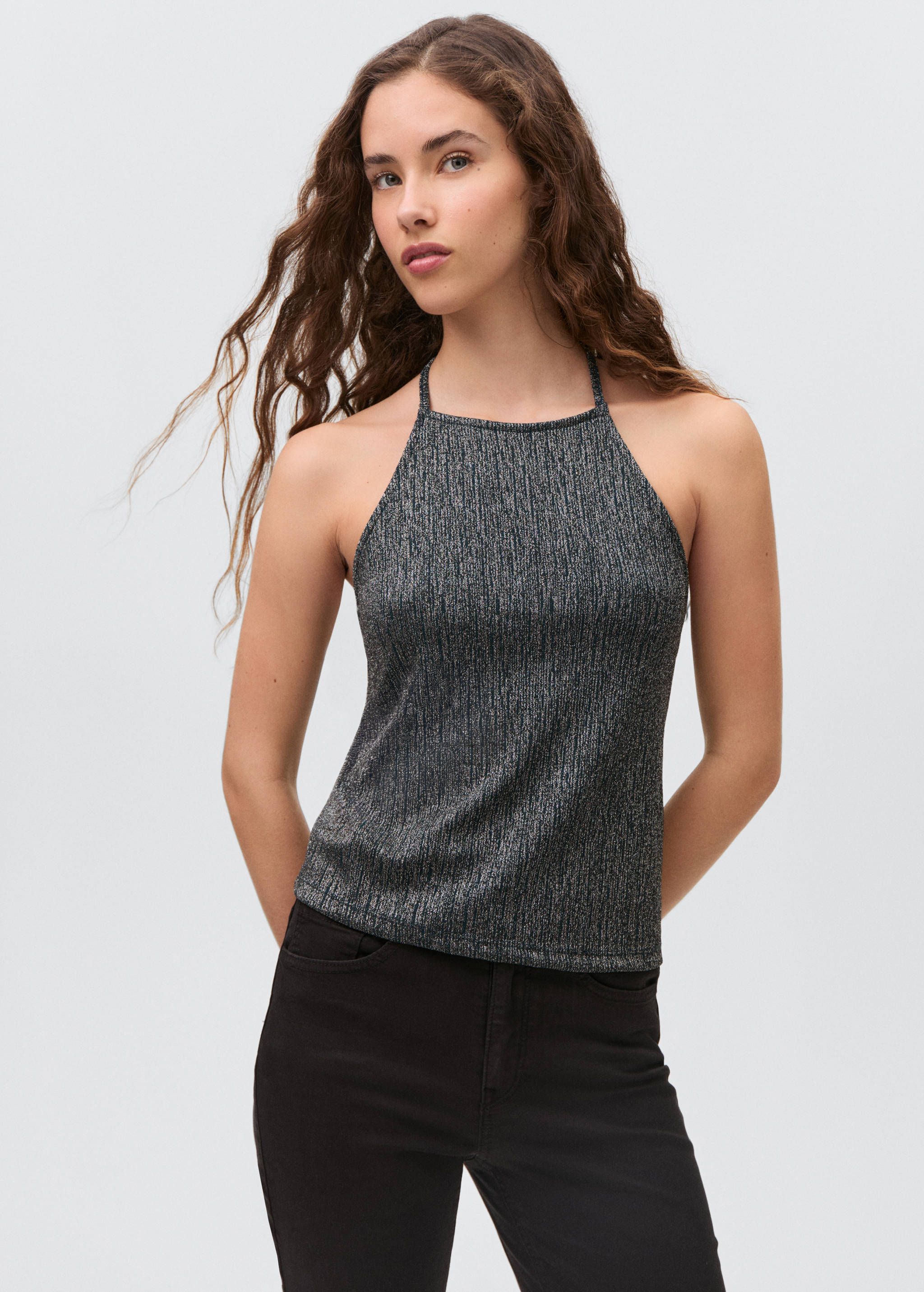 Metaliczny top - Plan średni