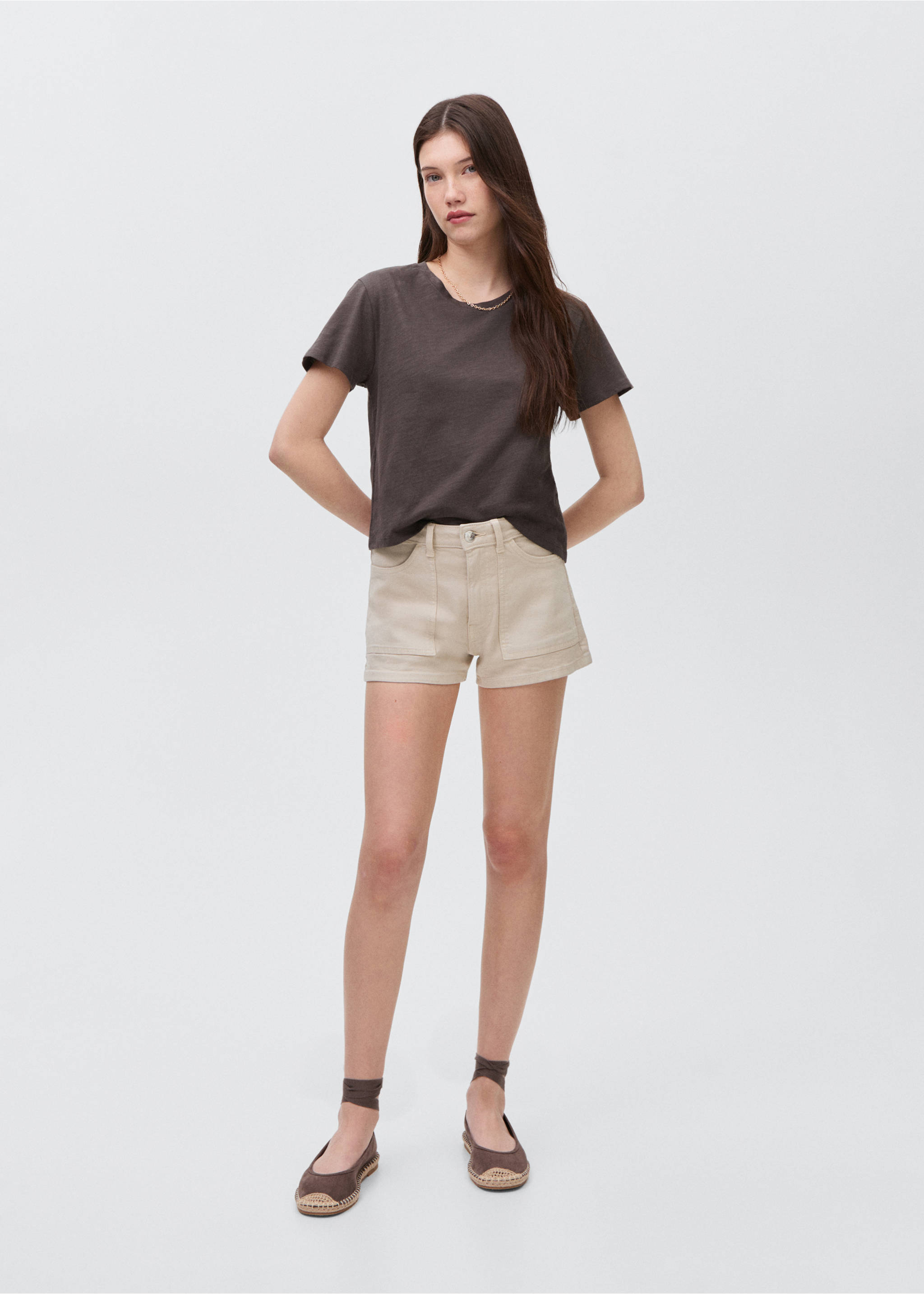 Shorts vaqueros bolsillos - Plano general, Gris claro/pastel. Ref: 87026347-00.