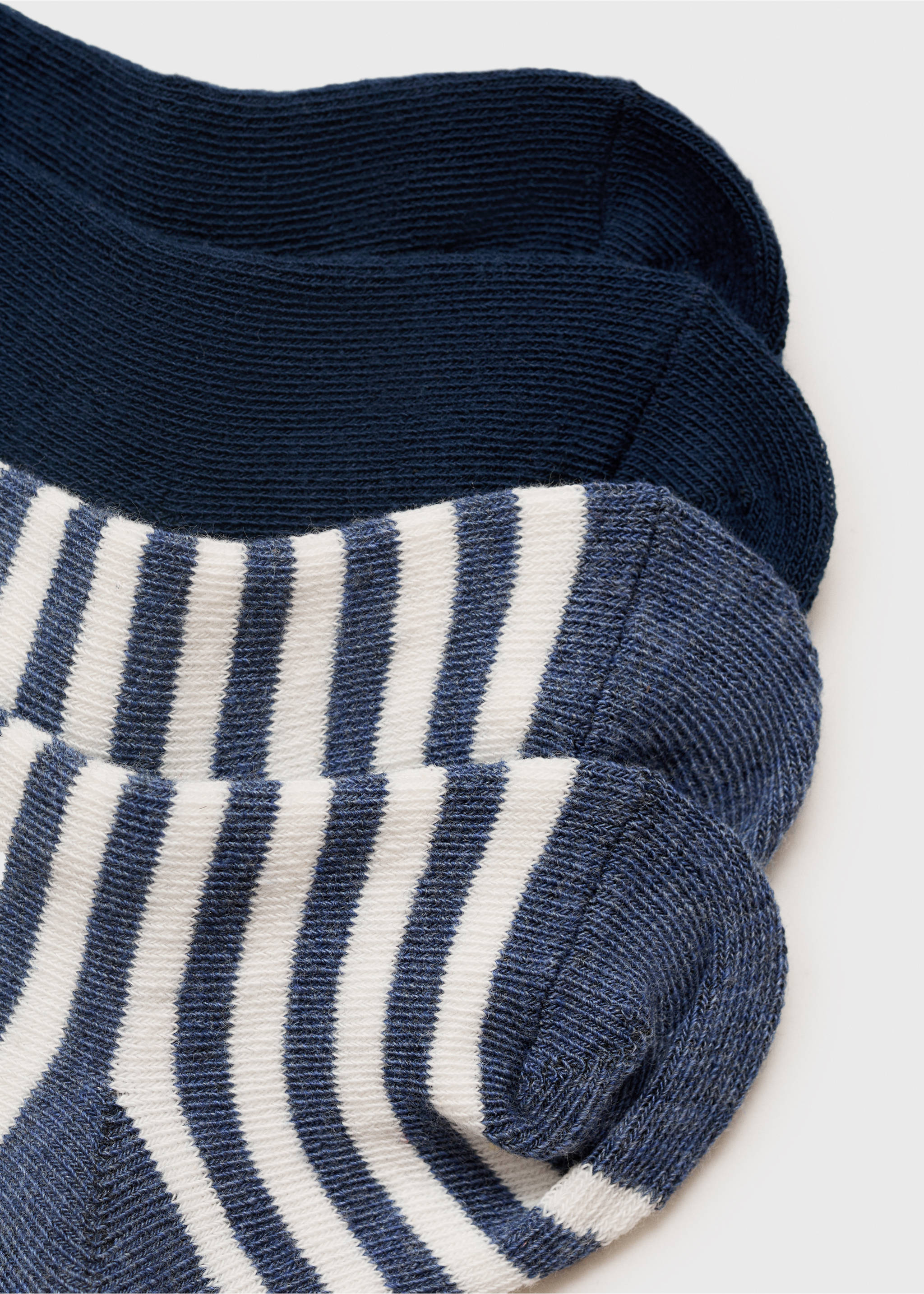 Pack of four socks in solid navy and blue-and-white stripes., Dark Navy. Ref: 87026350-00.