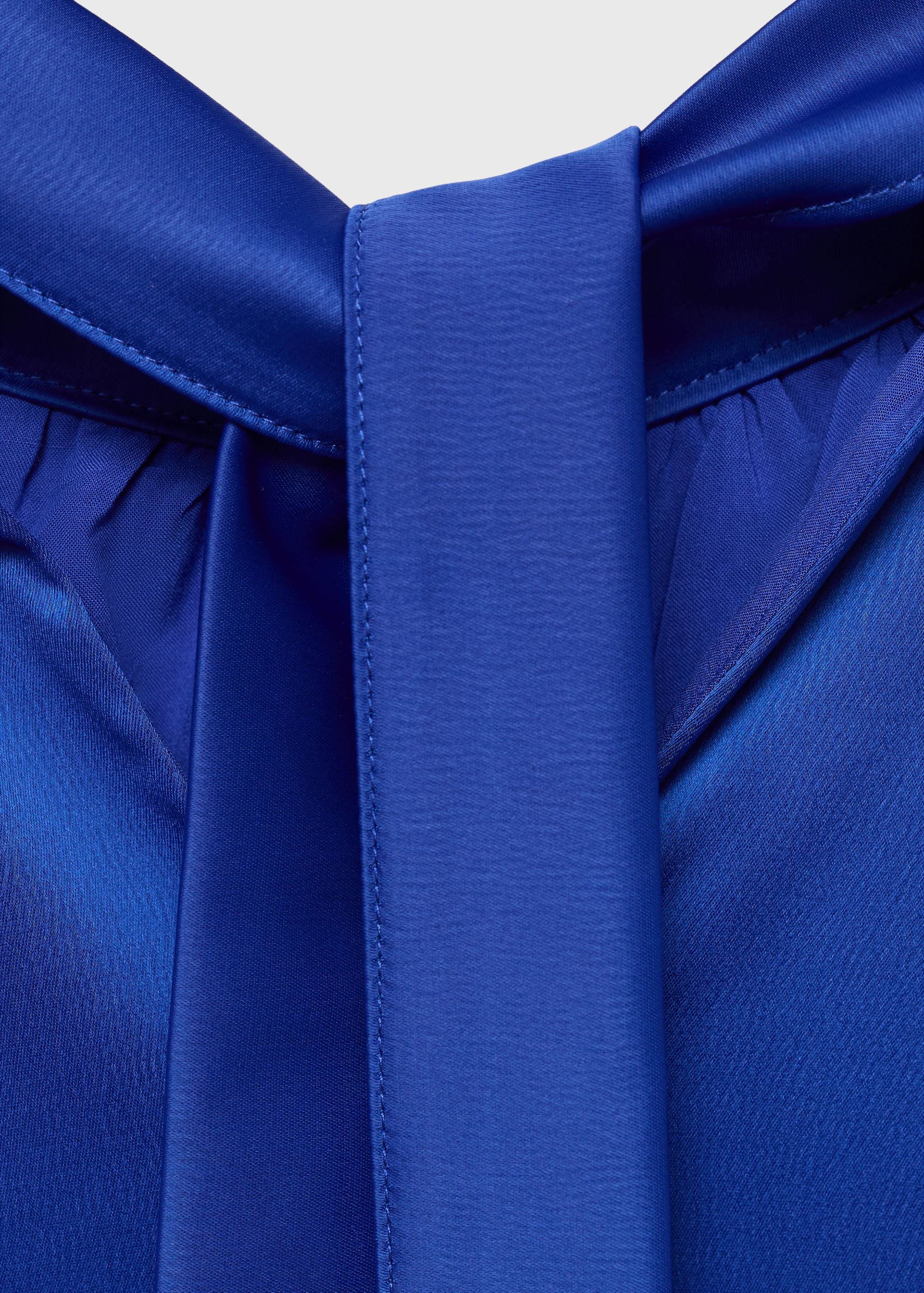 Robe satinée emmanchures américaines - Détail de l'article 8