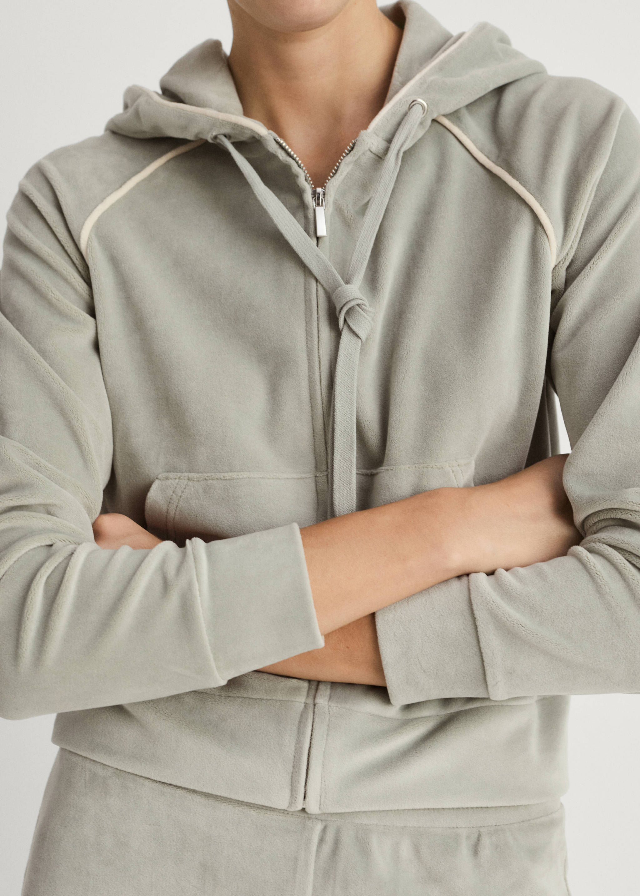 Velour sweatshirt with soft touch - Details of the article 6