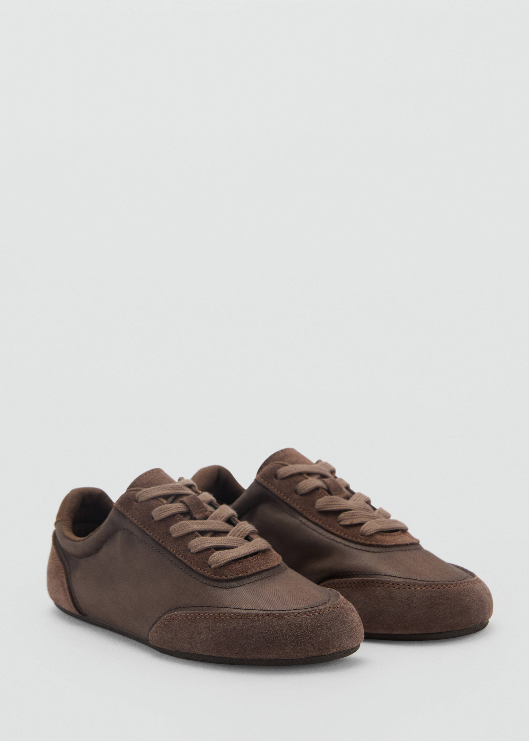 Lace-up suede sneakers - Medium plane, Chocolate. Ref: 87026711-00.