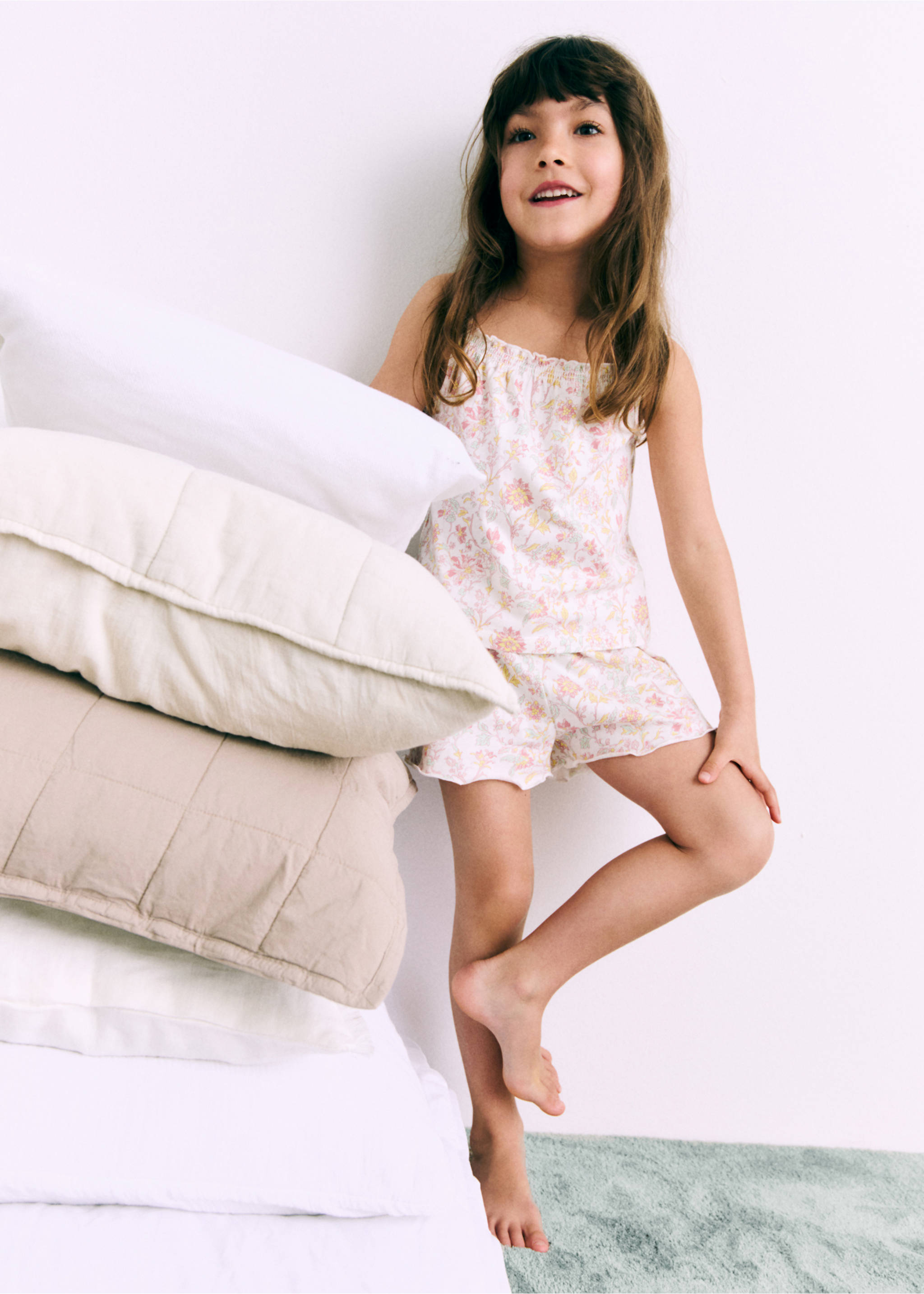 Pyjama met bloemetjesprint - Detail van het artikel 6, Roze. Ref: 87026718-00.