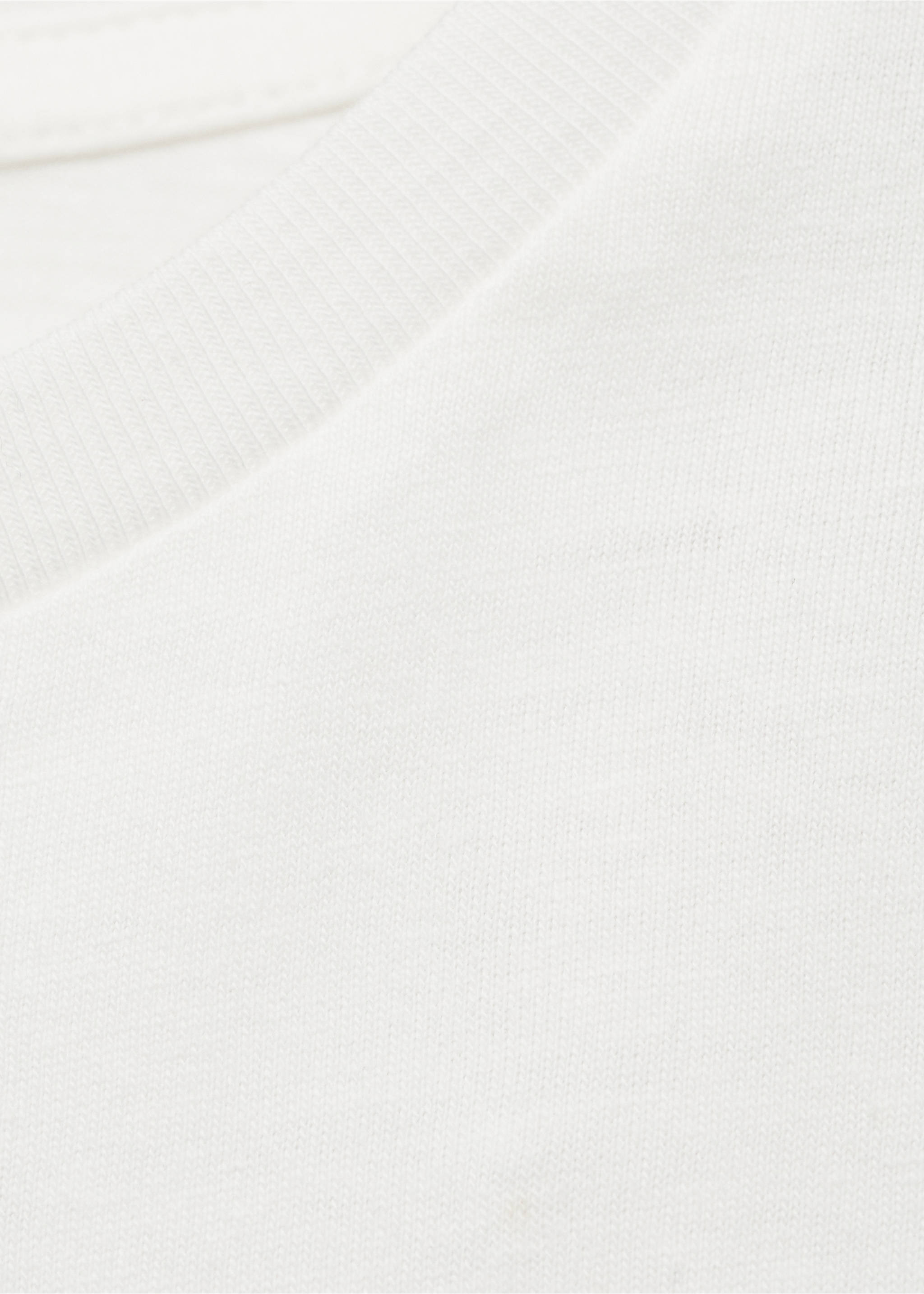 Samarreta missatge relleu - Detall de l'article 8, Blanc trencat. Ref: 87026720-00.