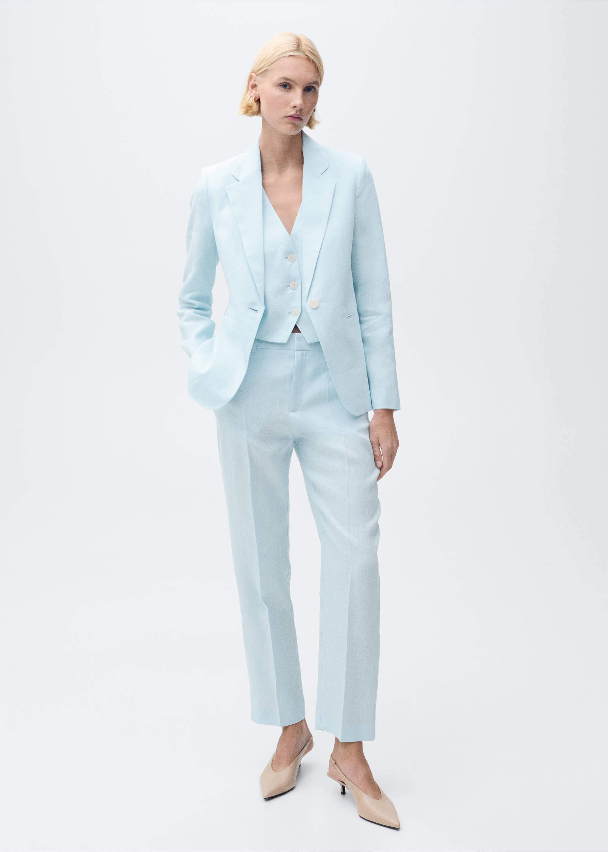 Chaleco traje lino - Plano general, Azul celeste. Ref: 87027163-00.