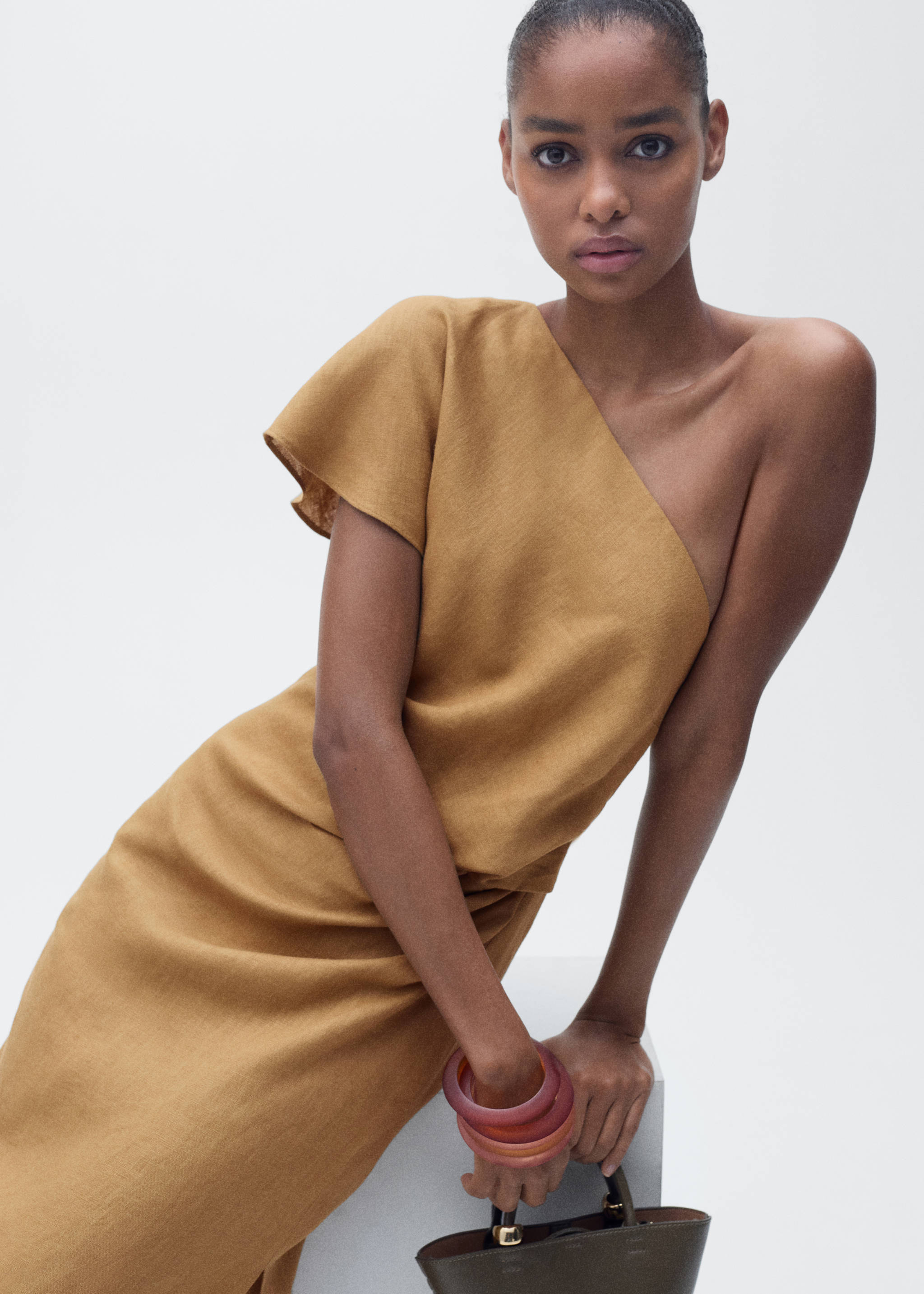 Asymmetrical linen dress - Details of the article 6