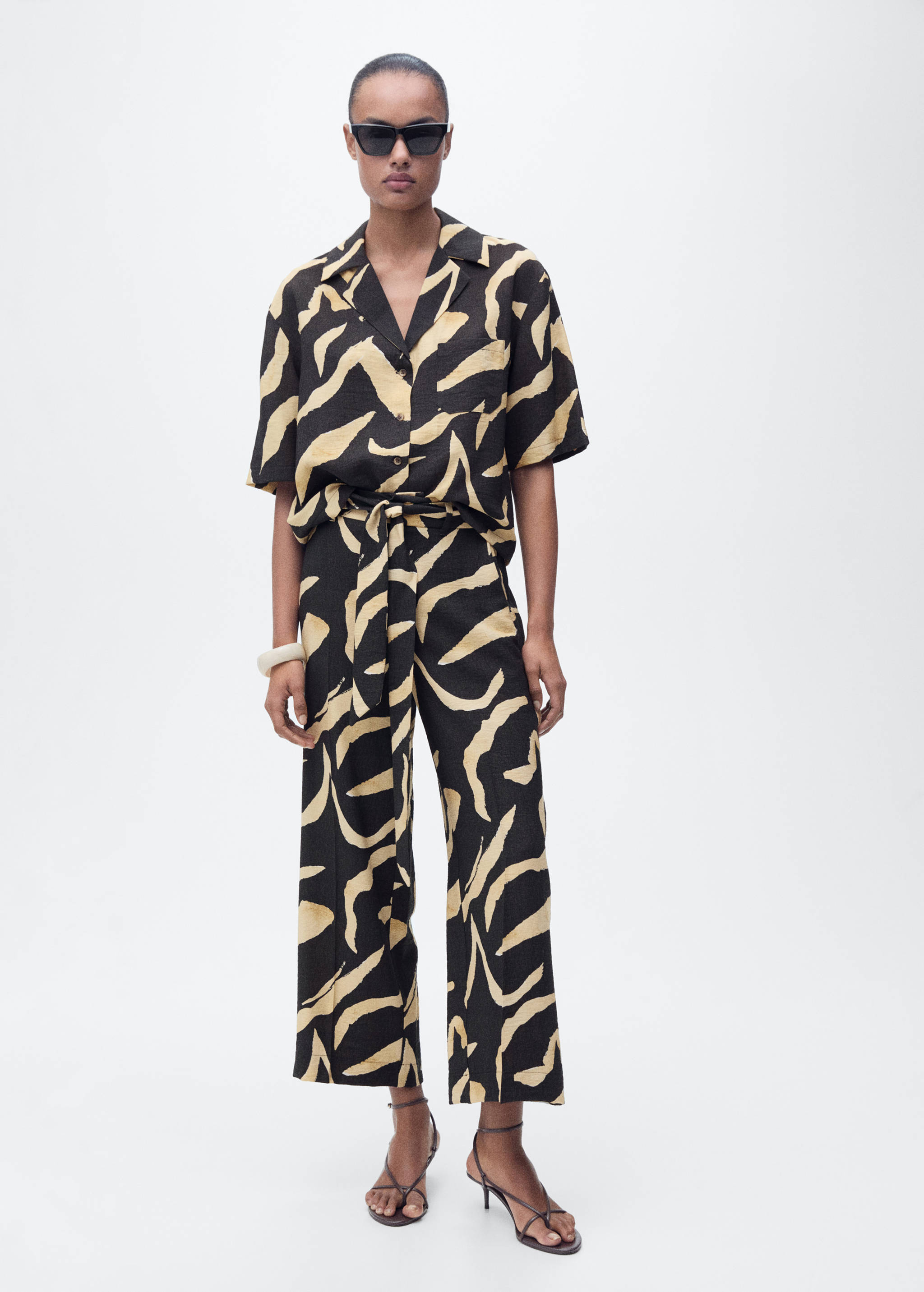 Printed straight-fit trousers with belt - General plane