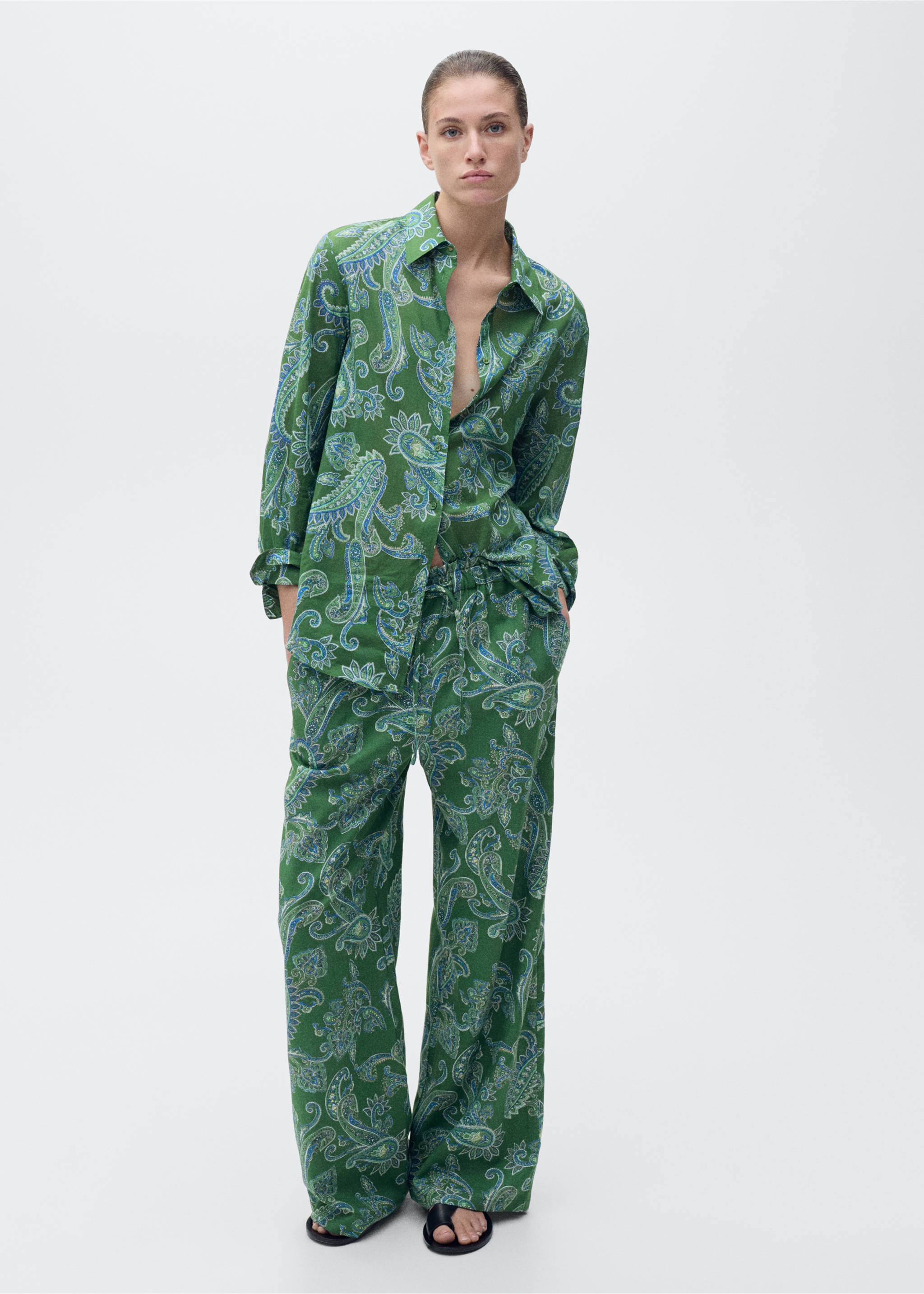 Camisa algodón paisley - Plano general, Verde. Ref: 87027182-00.