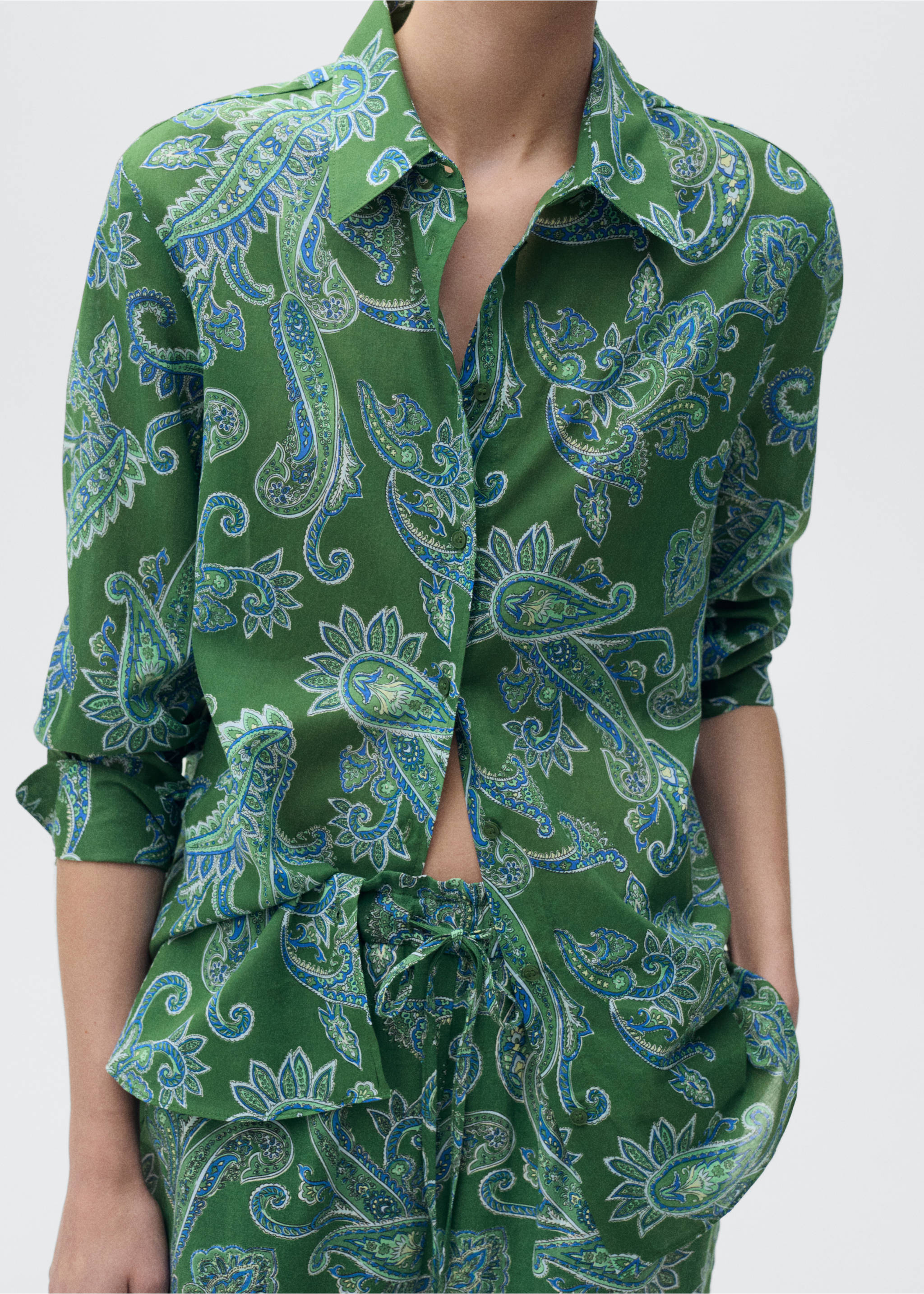 Camisa algodón paisley - Plano medio, Verde. Ref: 87027182-00.