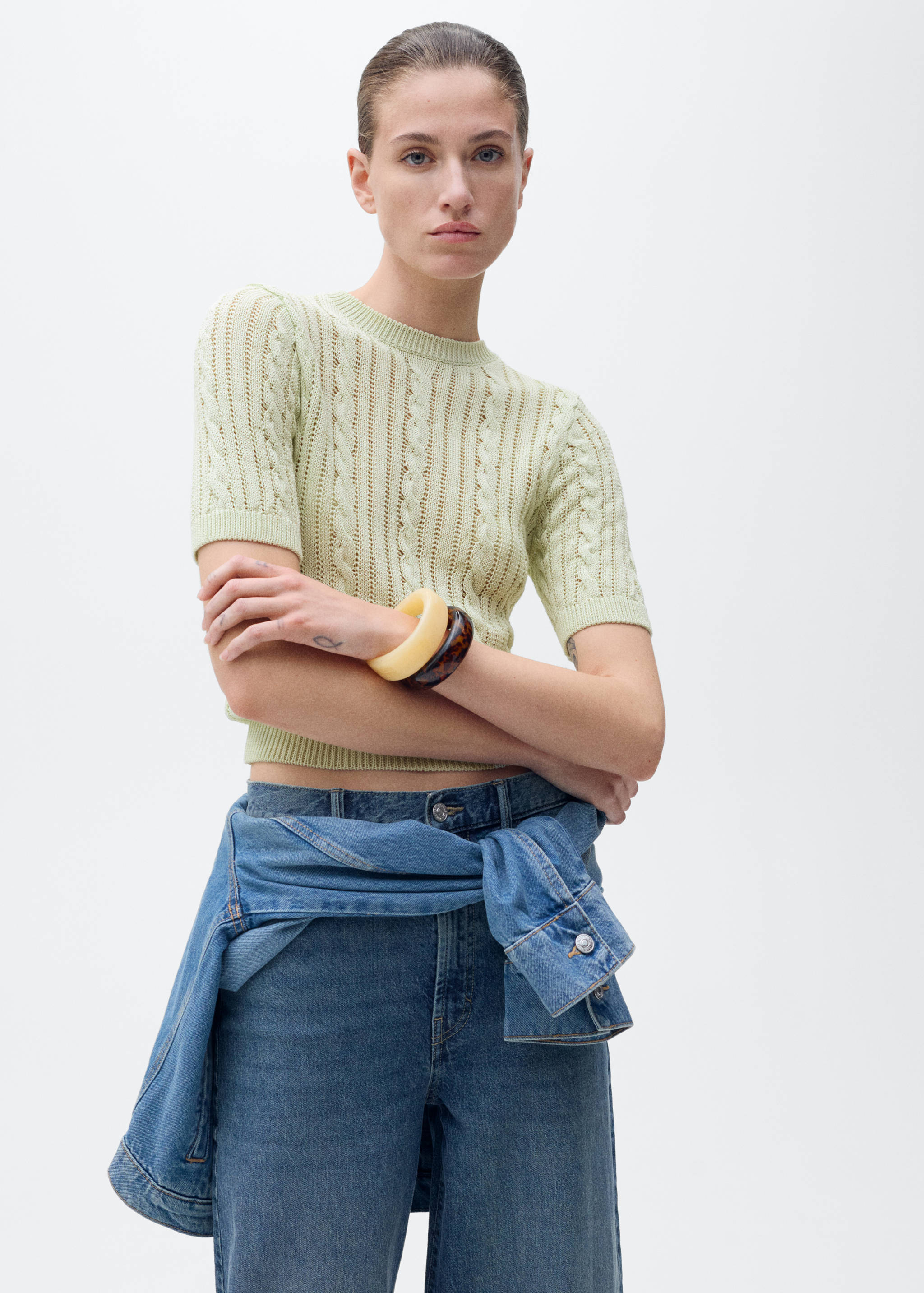 Short-sleeved cable-knit sweater - Medium plane