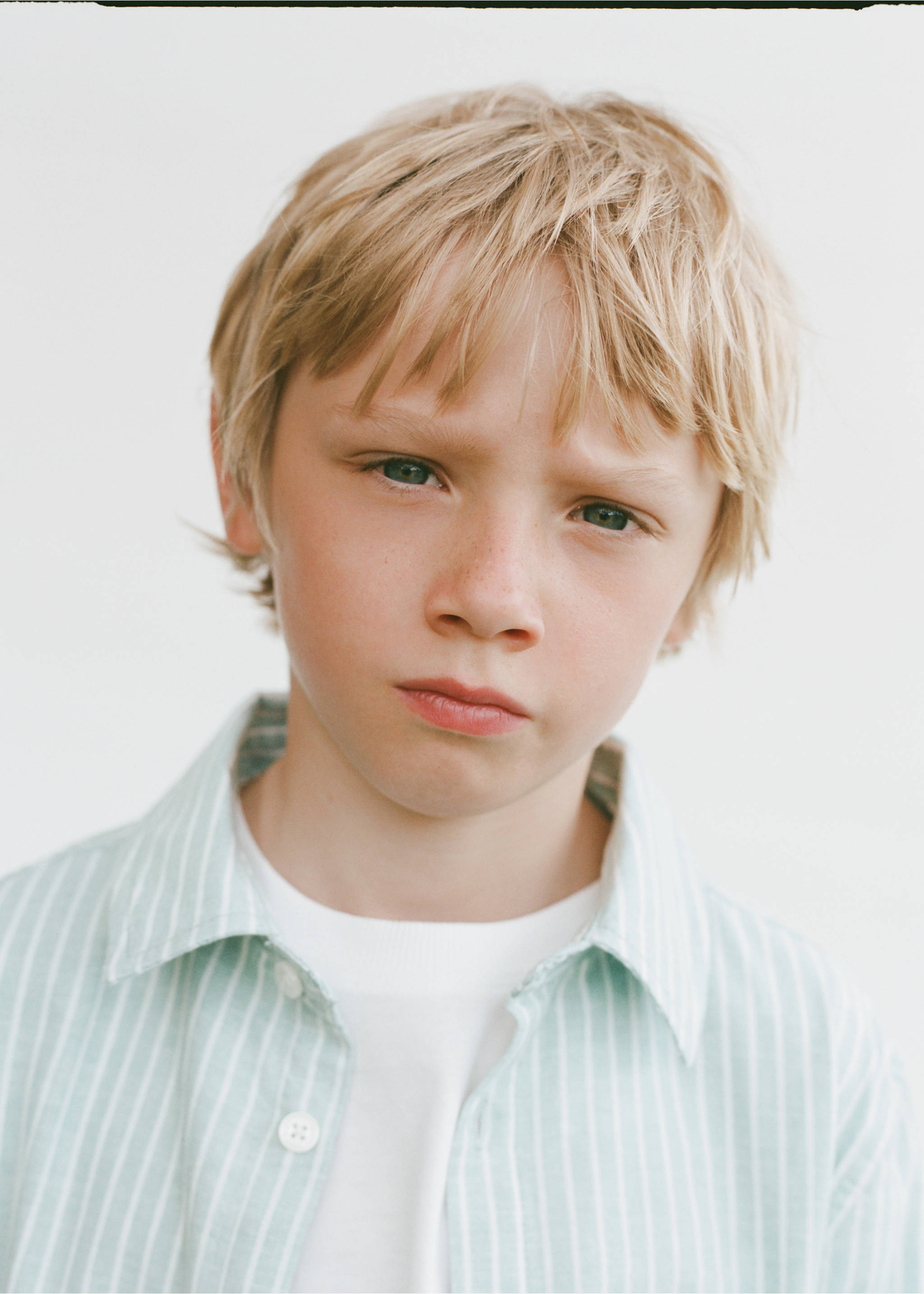 Striped linen-blend shirt - Details of the article 5, Green. Ref: 87027686-00.