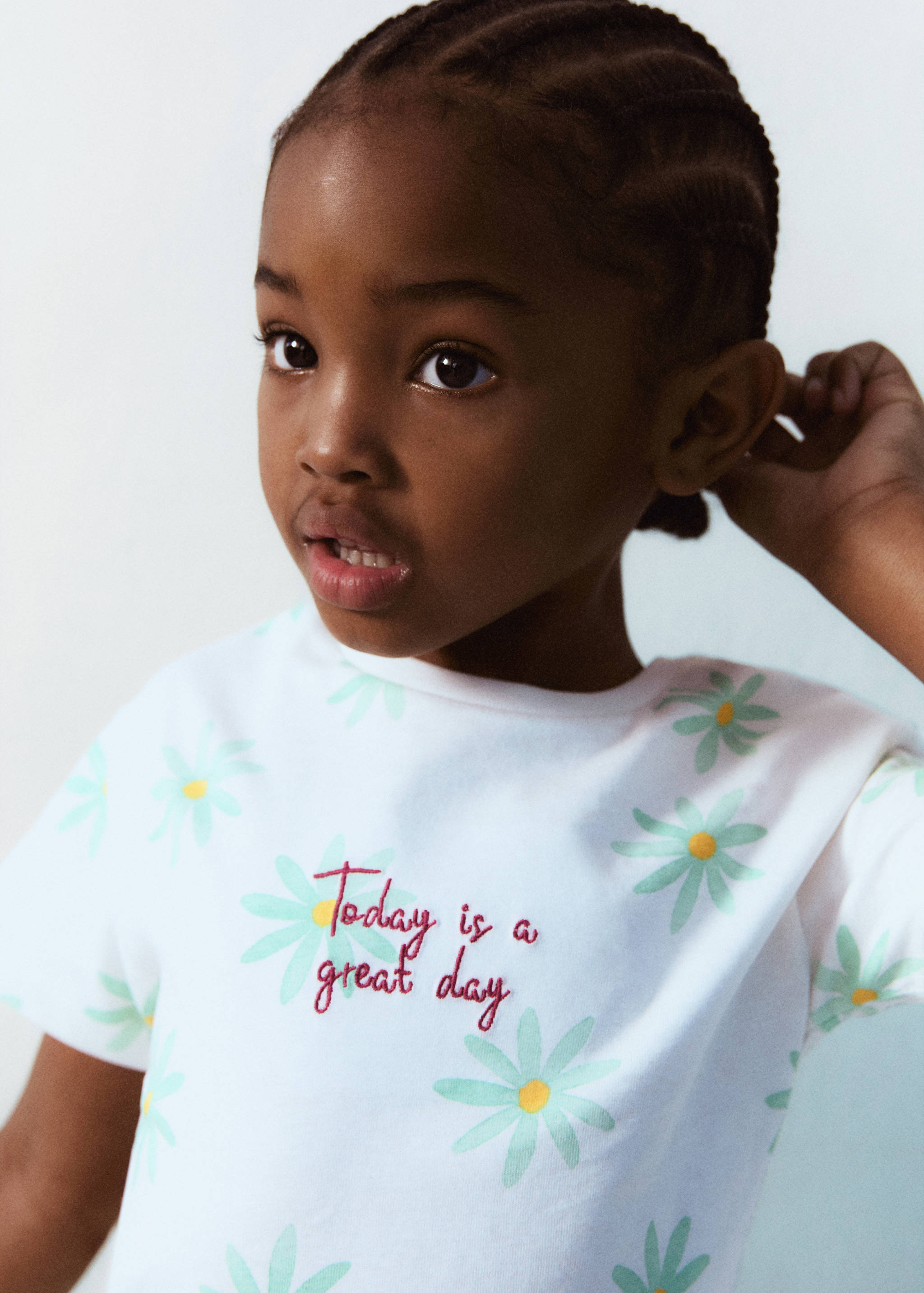 Embroidered printed T-shirt - Details of the article 5