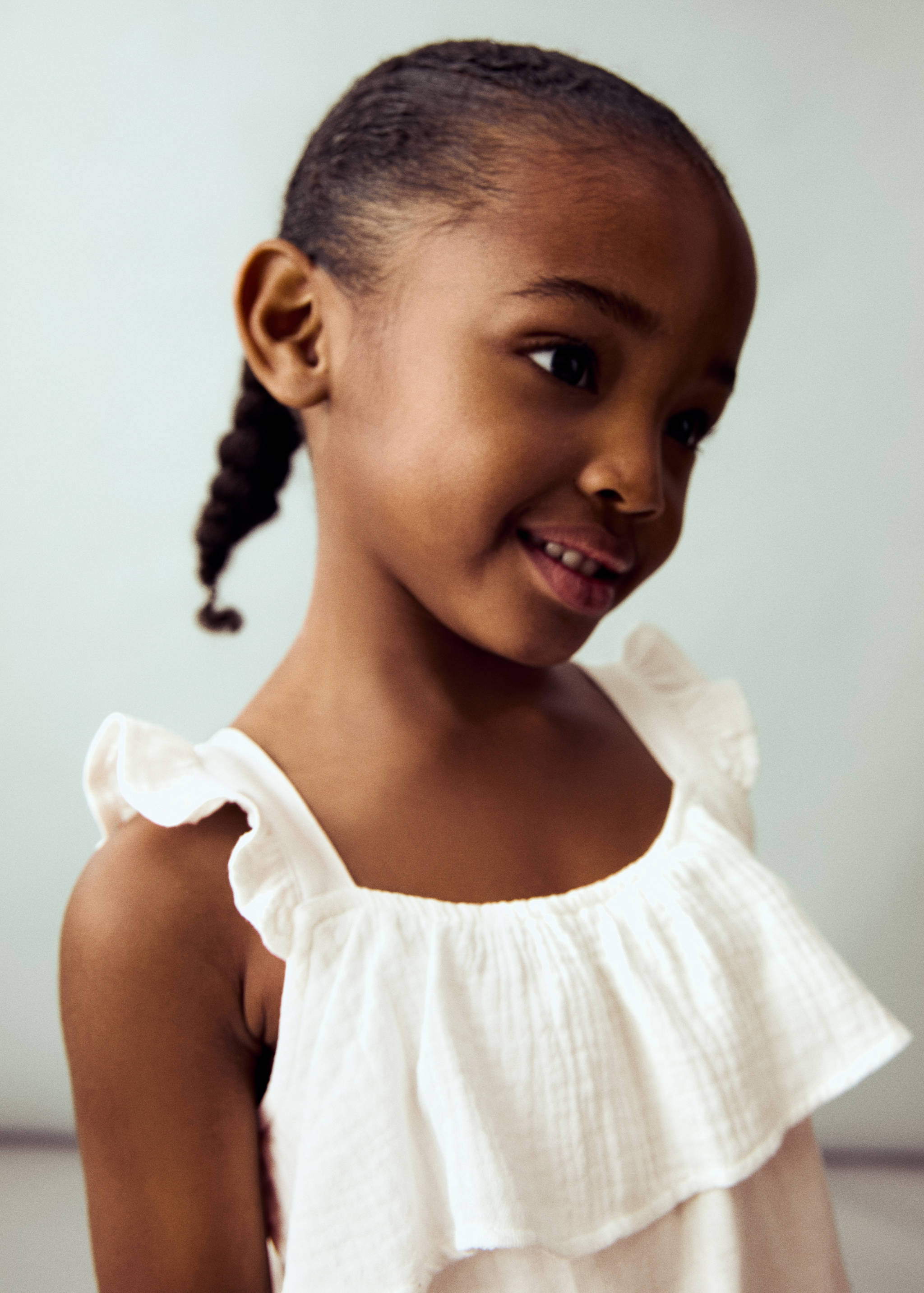 T-shirt med volang och textur - Detaljer om artikeln 1