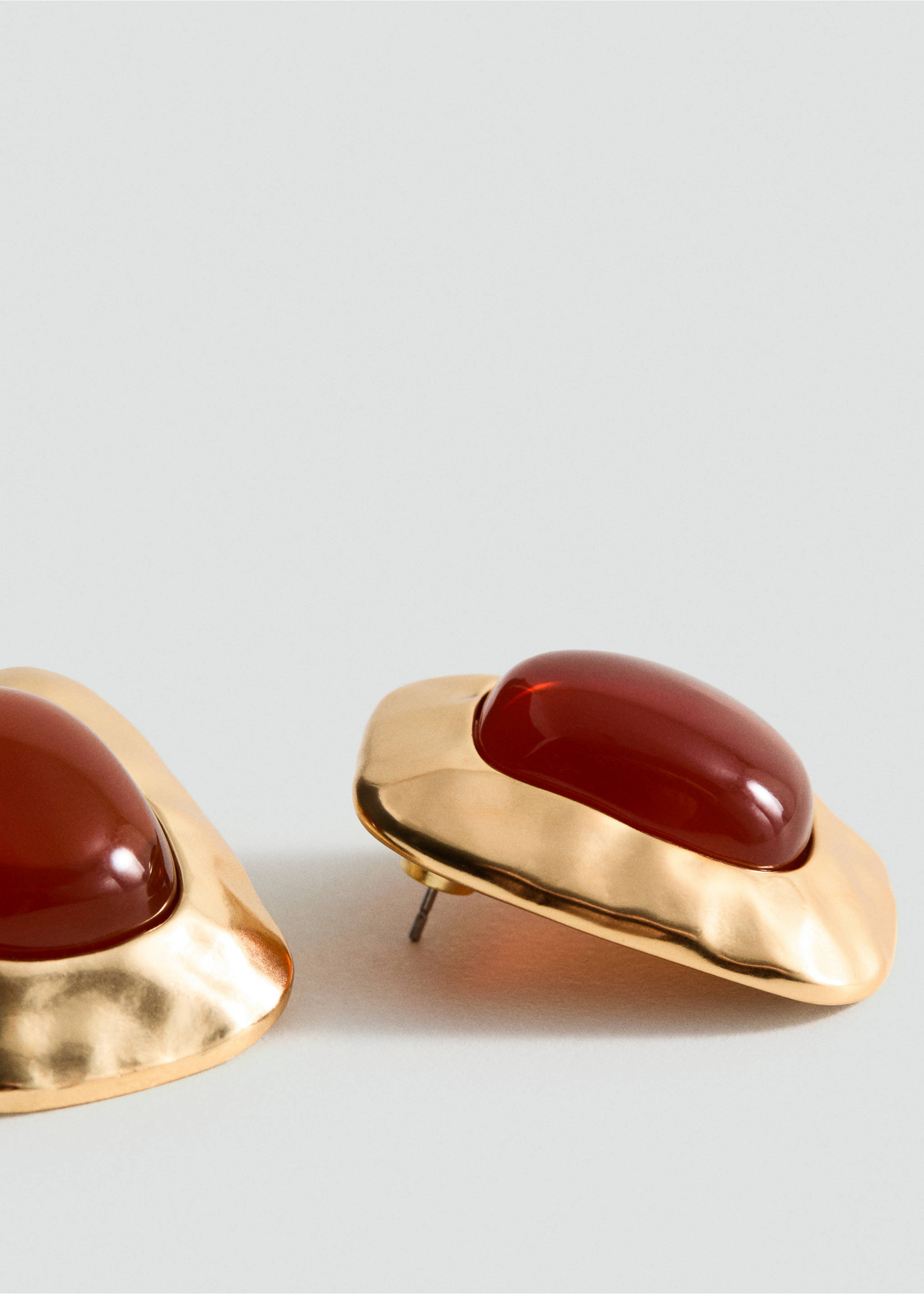 Combined resin stone earrings - Medium plane, Gold. Ref: 87027701-00.