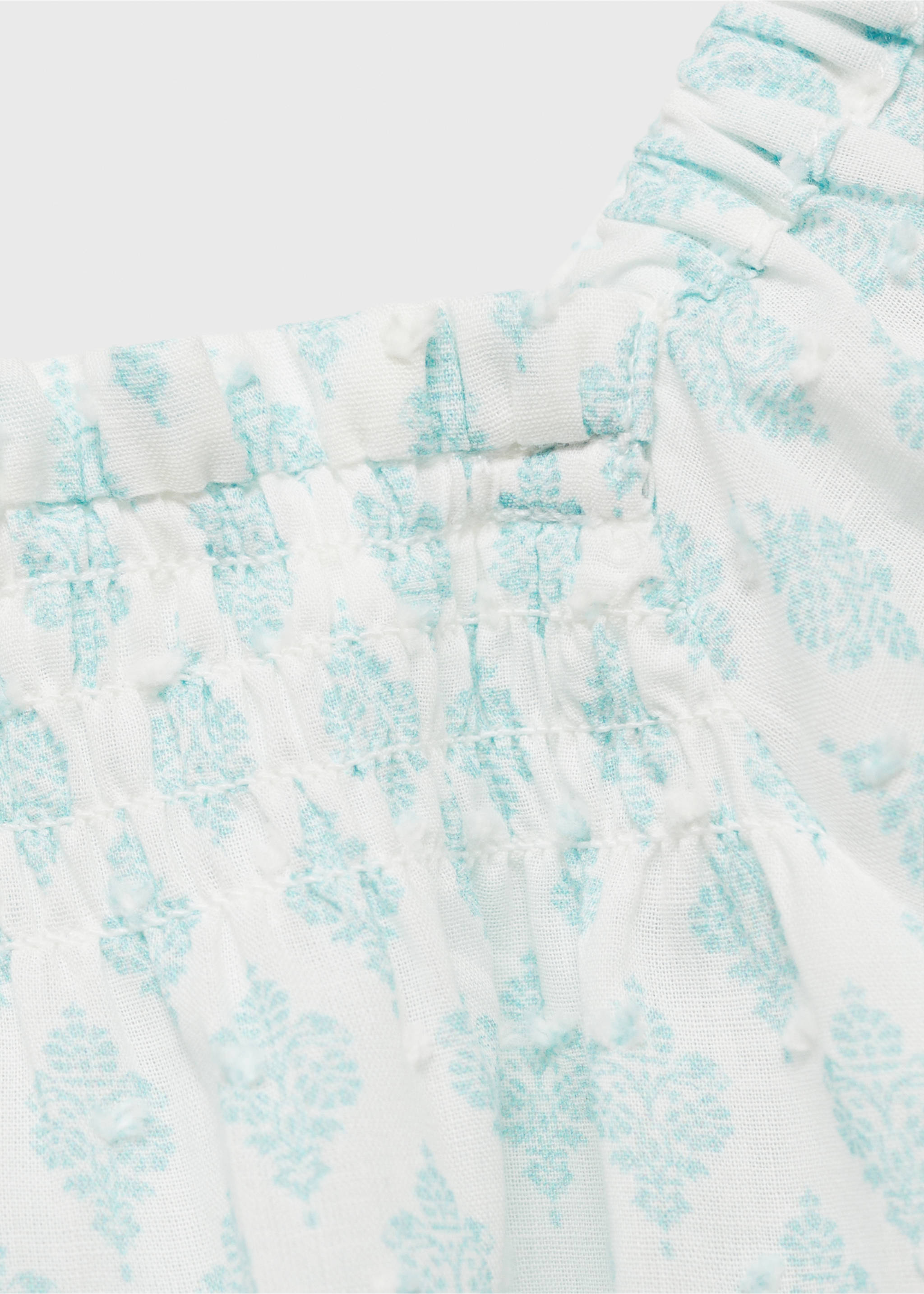 Printed plumeti blouse - Details of the article 8, Pastel Green. Ref: 87027710-00.