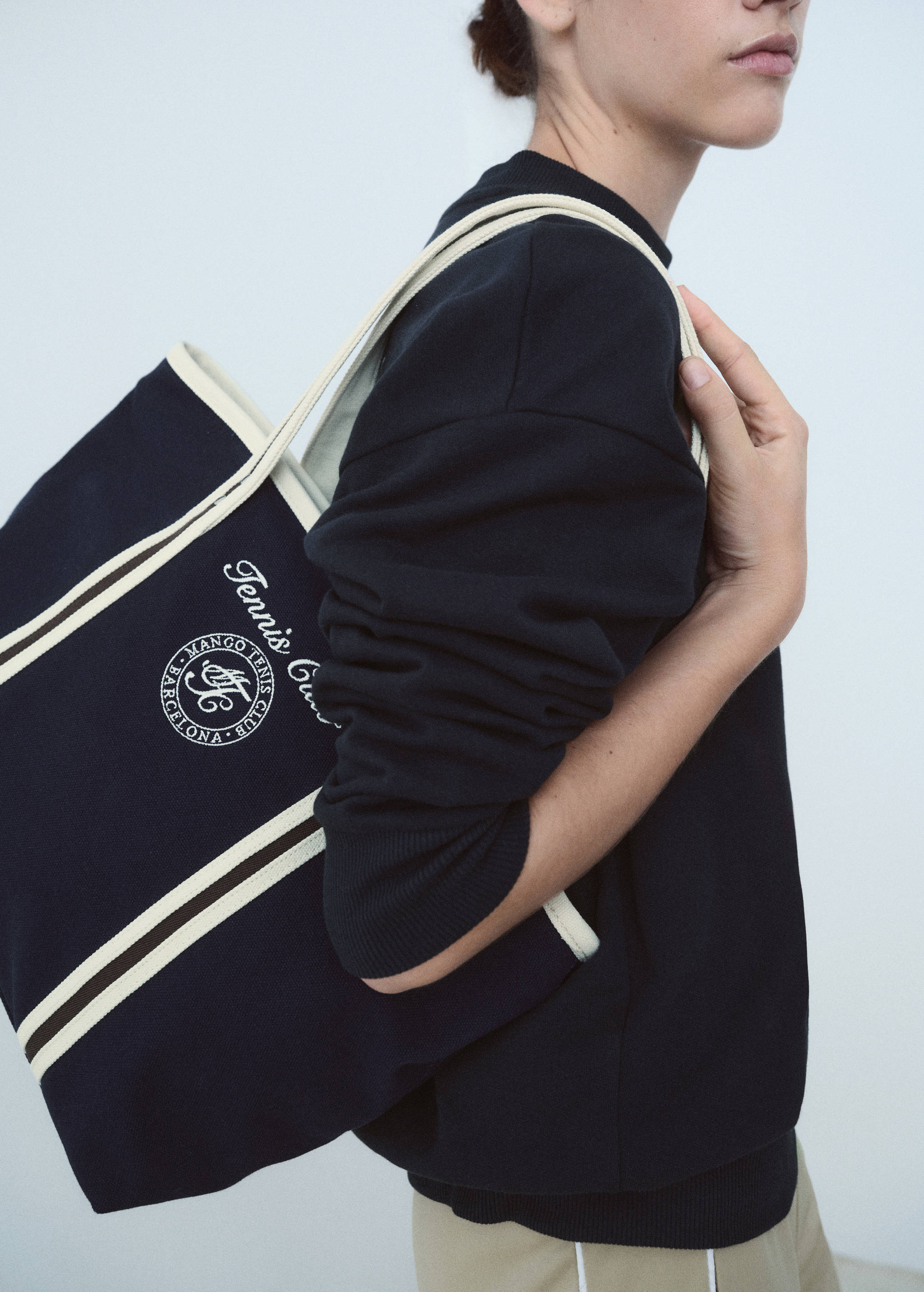 Shopper bag with embroidered message - Details of the article 9