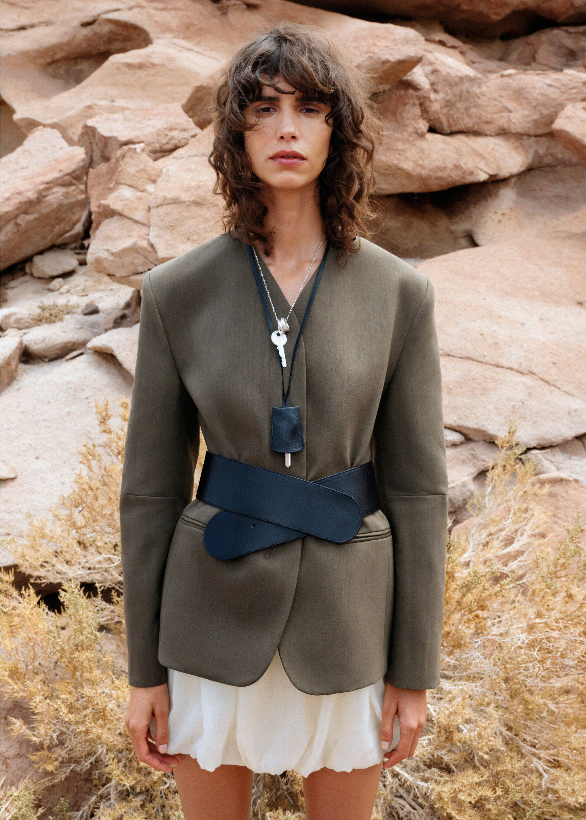 Nathloser Anzugblazer aus Leinen - Detail des Artikels 5, Khaki. Ref: 87027718-00.