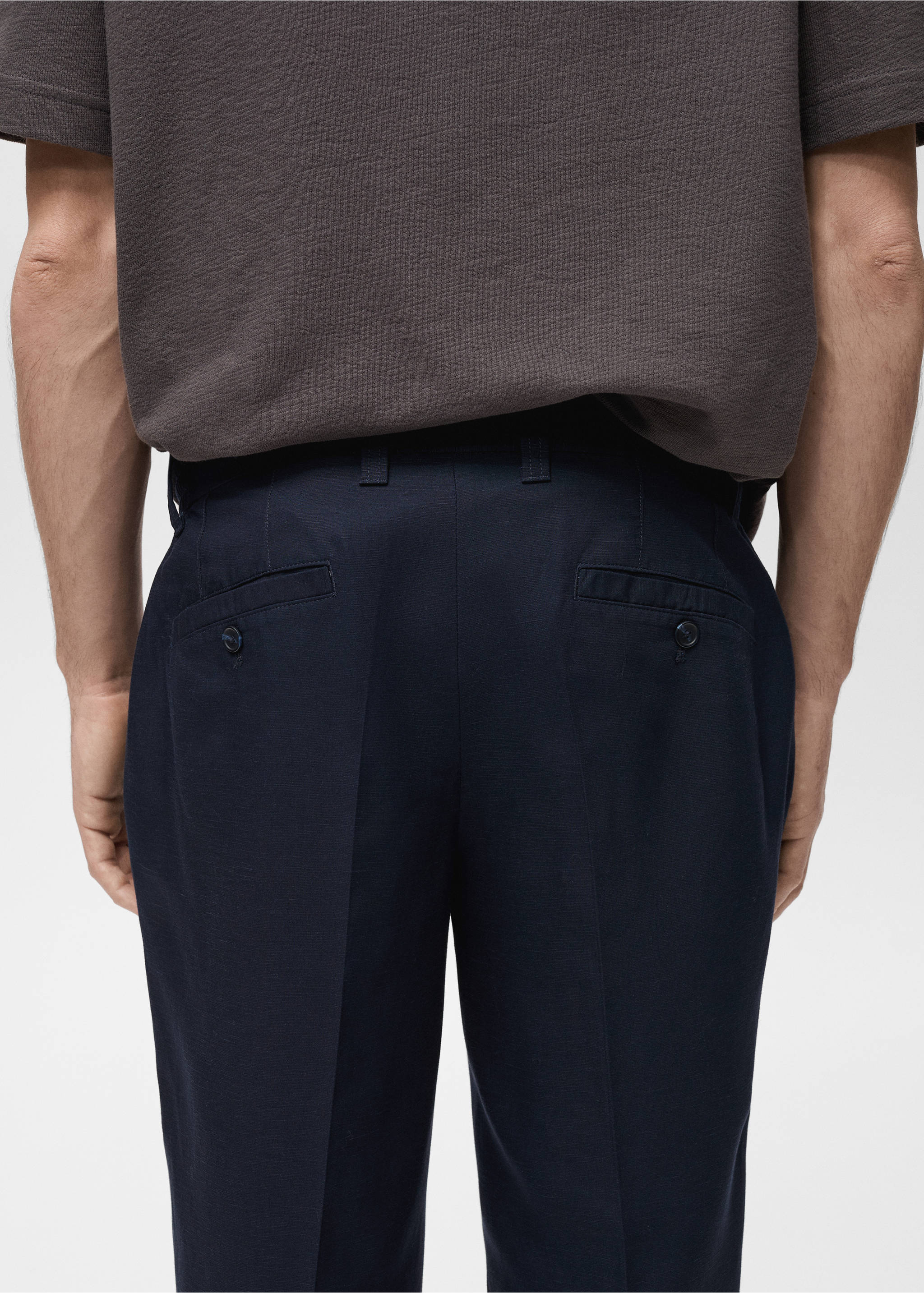 Slim fit linen trousers - Details of the article 6, Dark Navy. Ref: 87027888-00.