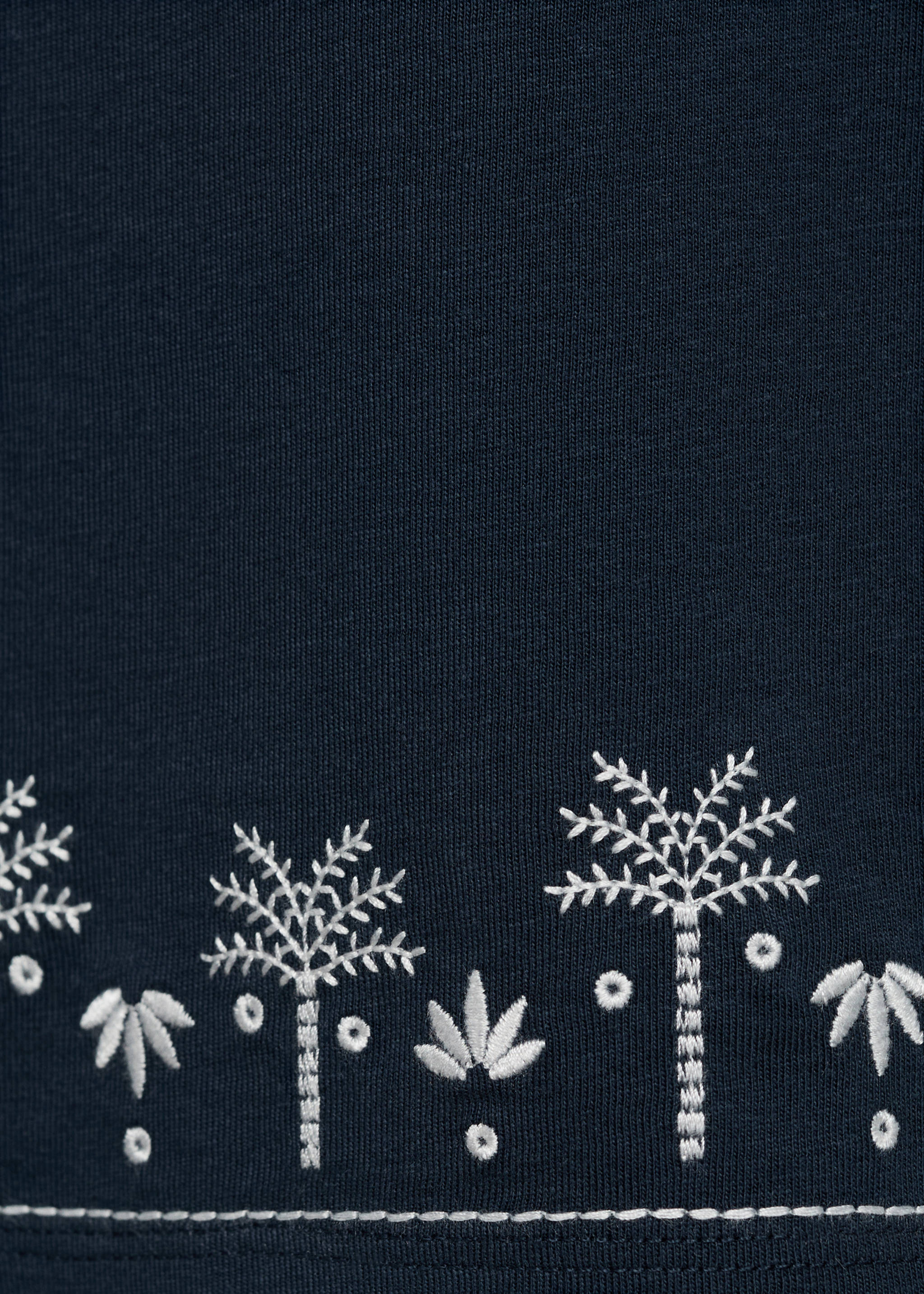 Embroidered short-sleeved t-shirt - Details of the article 8