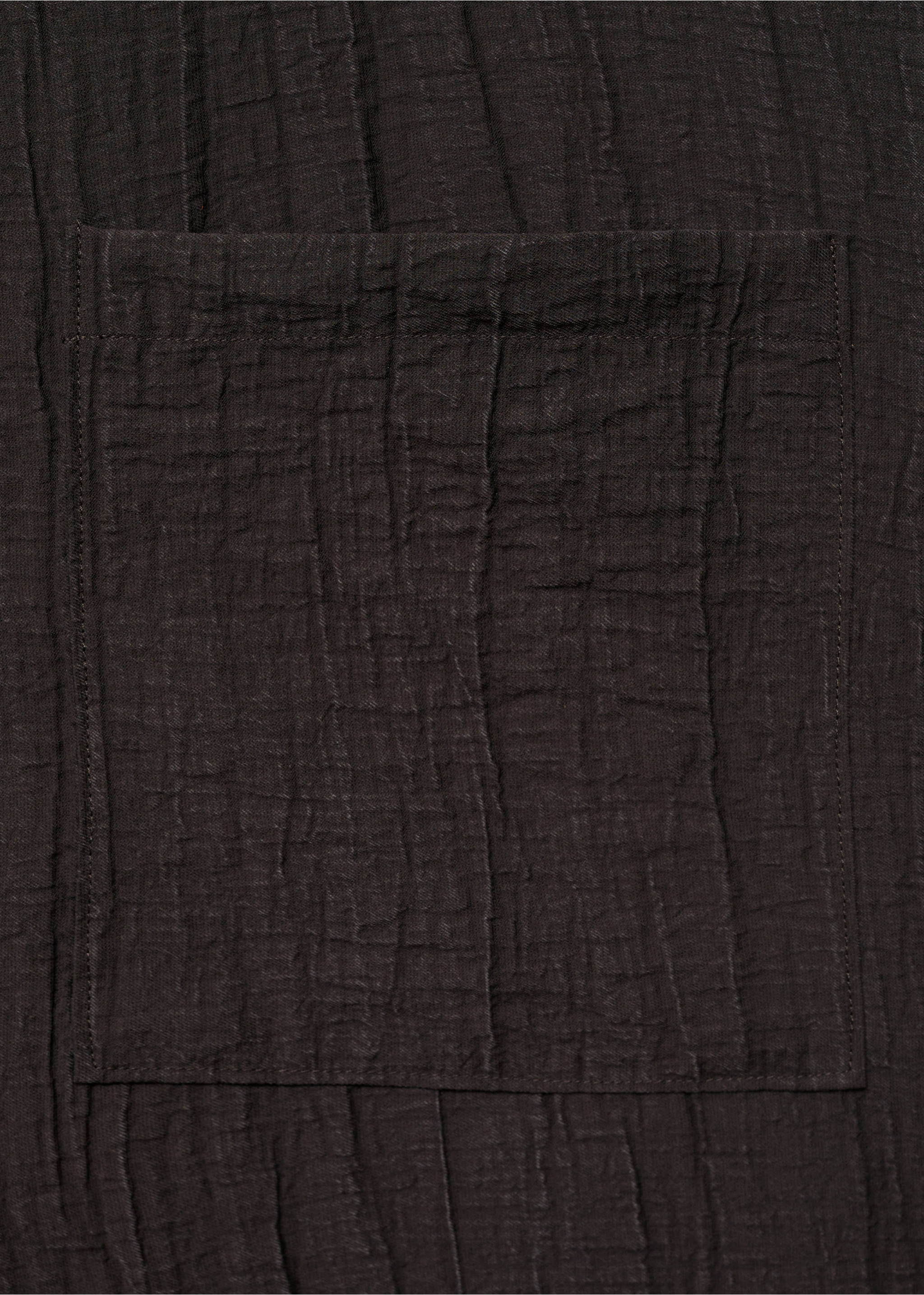 Camisa com efeito enrugado - Pormenor do artigo 0, Castanho. Ref: 87027903-00.