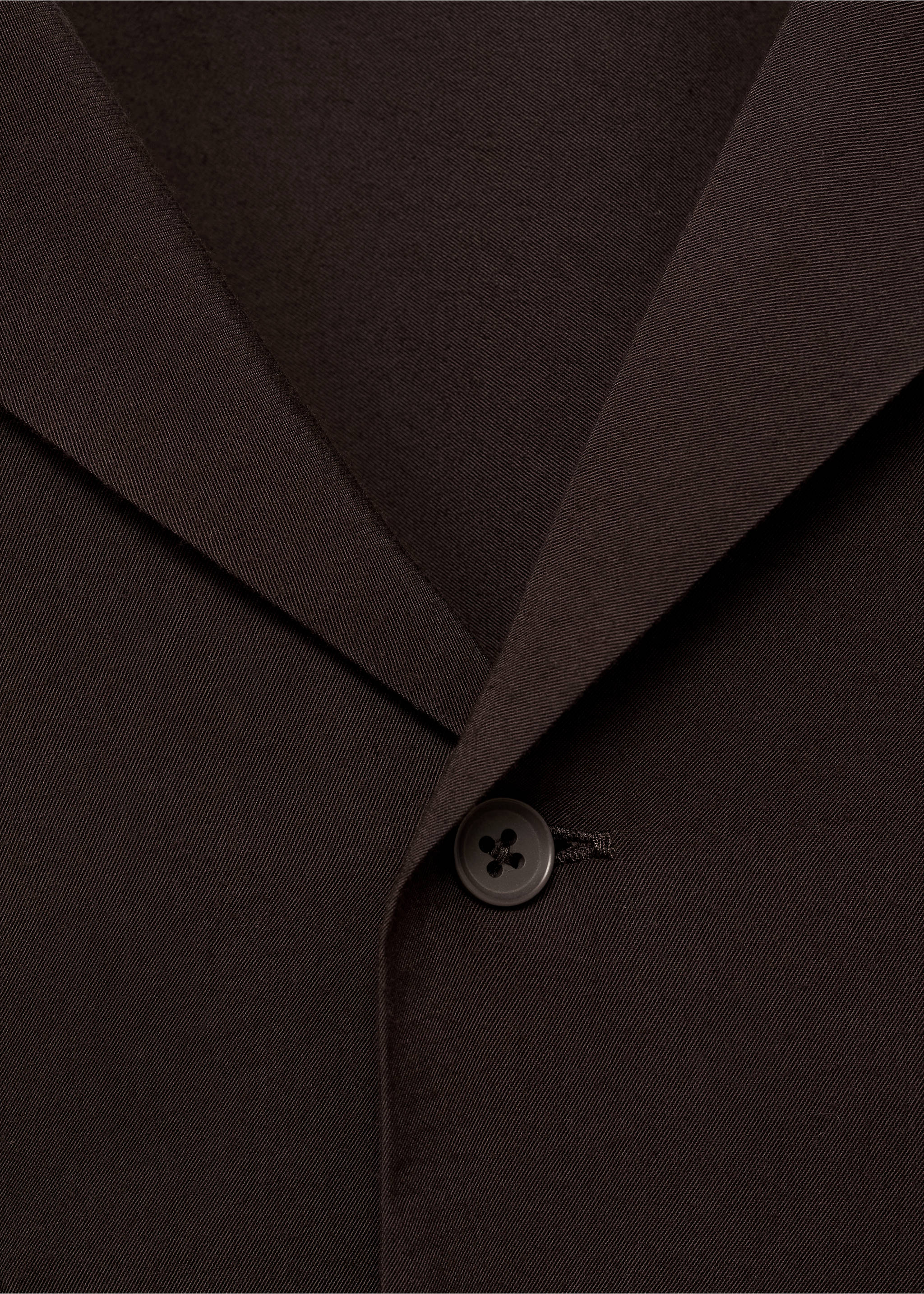 Chemise viscose à poches - Détail de l'article 8, Chocolat. Ref: 87027904-00.