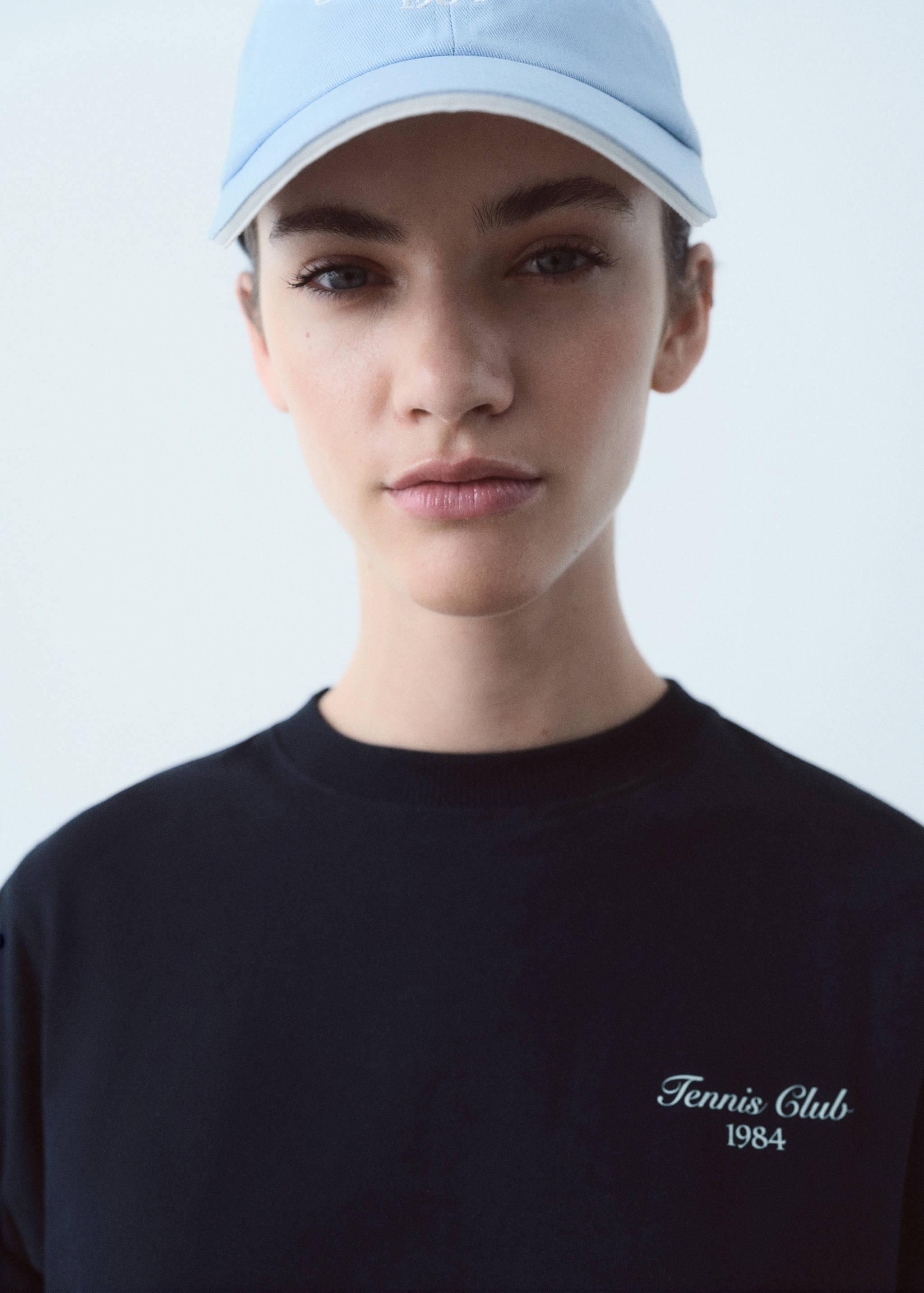 Cotton t-shirt with printed message - Details of the article 1