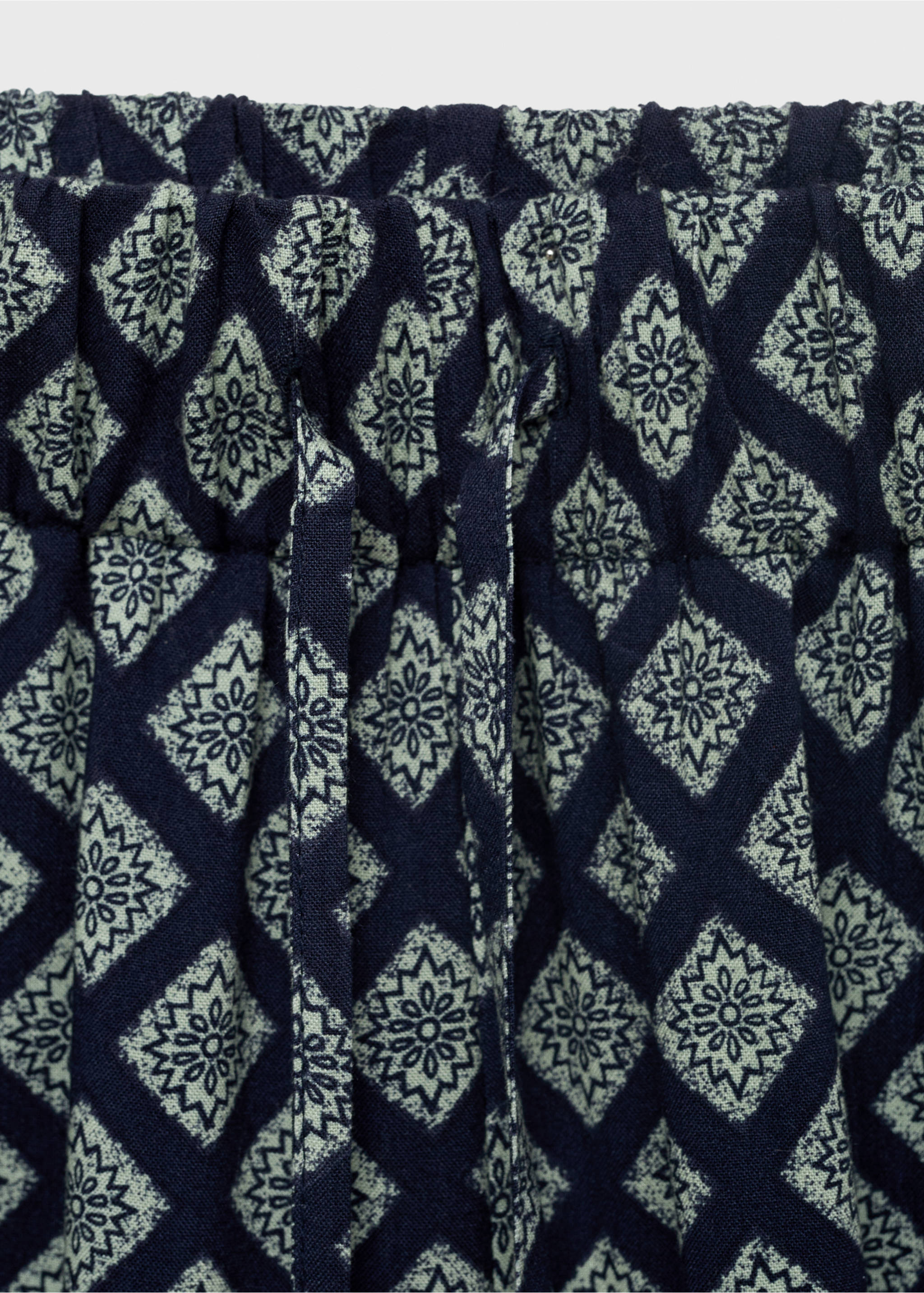 Printed straight trousers - Details of the article 8, Navy. Ref: 87028266-00.